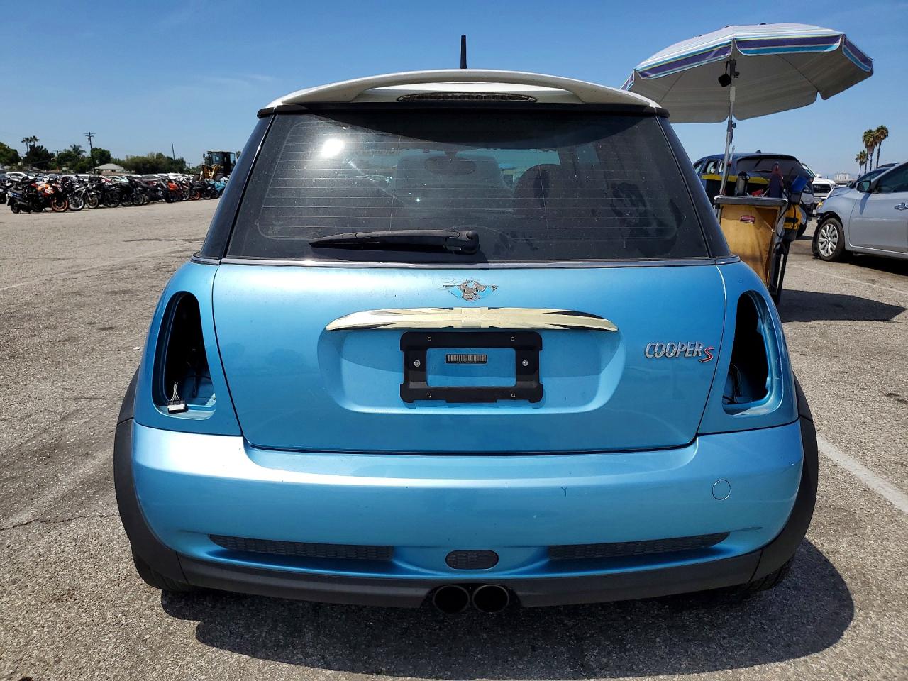 2005 Mini Cooper S Blue vin: WMWRE33435TD94589