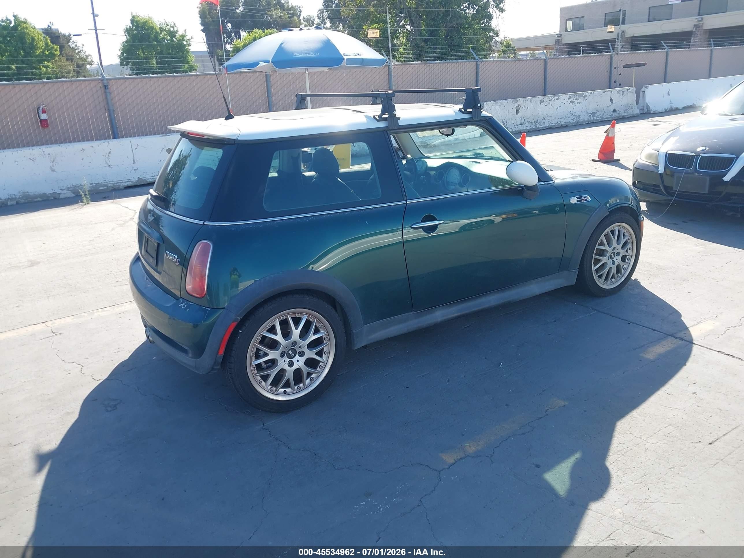 2003 Mini Cooper S   Green vin: WMWRE33443TD60979
