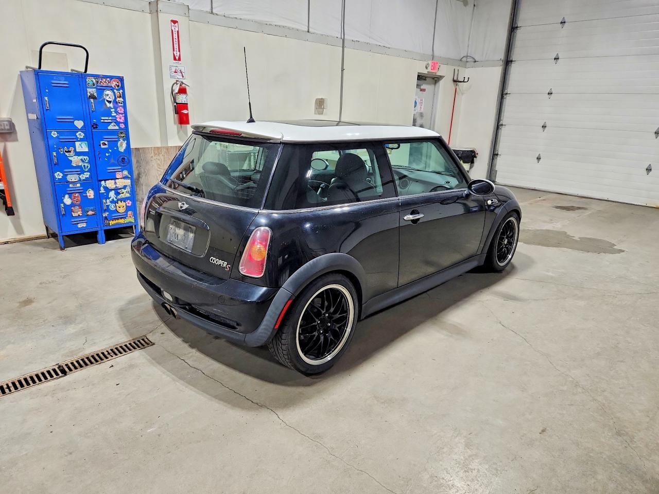 2003 Mini Cooper S Black vin: WMWRE33453TD65995