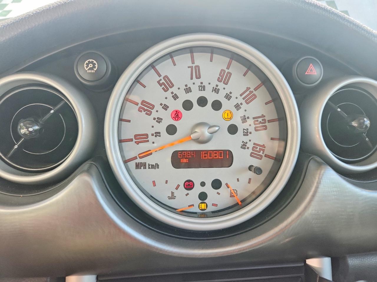 2002 Mini Cooper S Серебряный vin: WMWRE33462TD56737