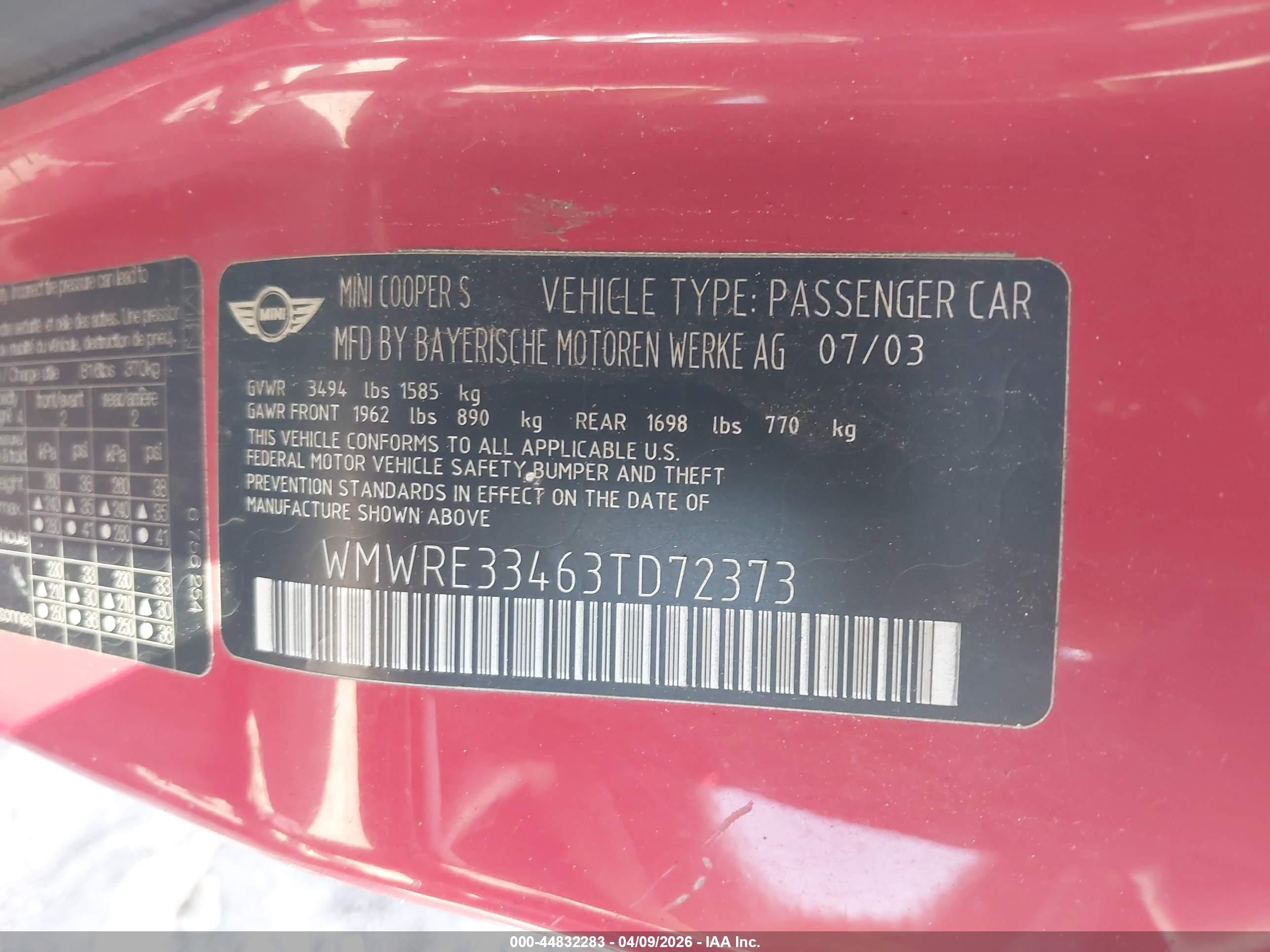 2003 Mini Cooper S   Red vin: WMWRE33463TD72373