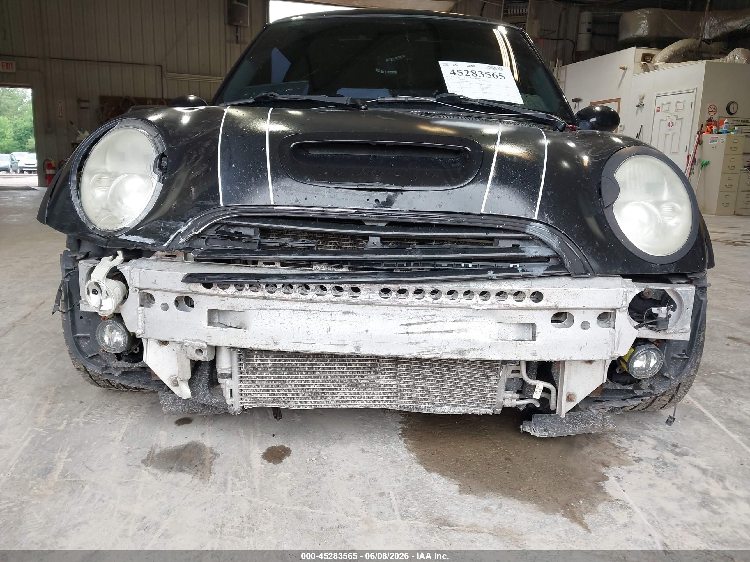 2004 Mini Cooper S   Black vin: WMWRE33464TD80832