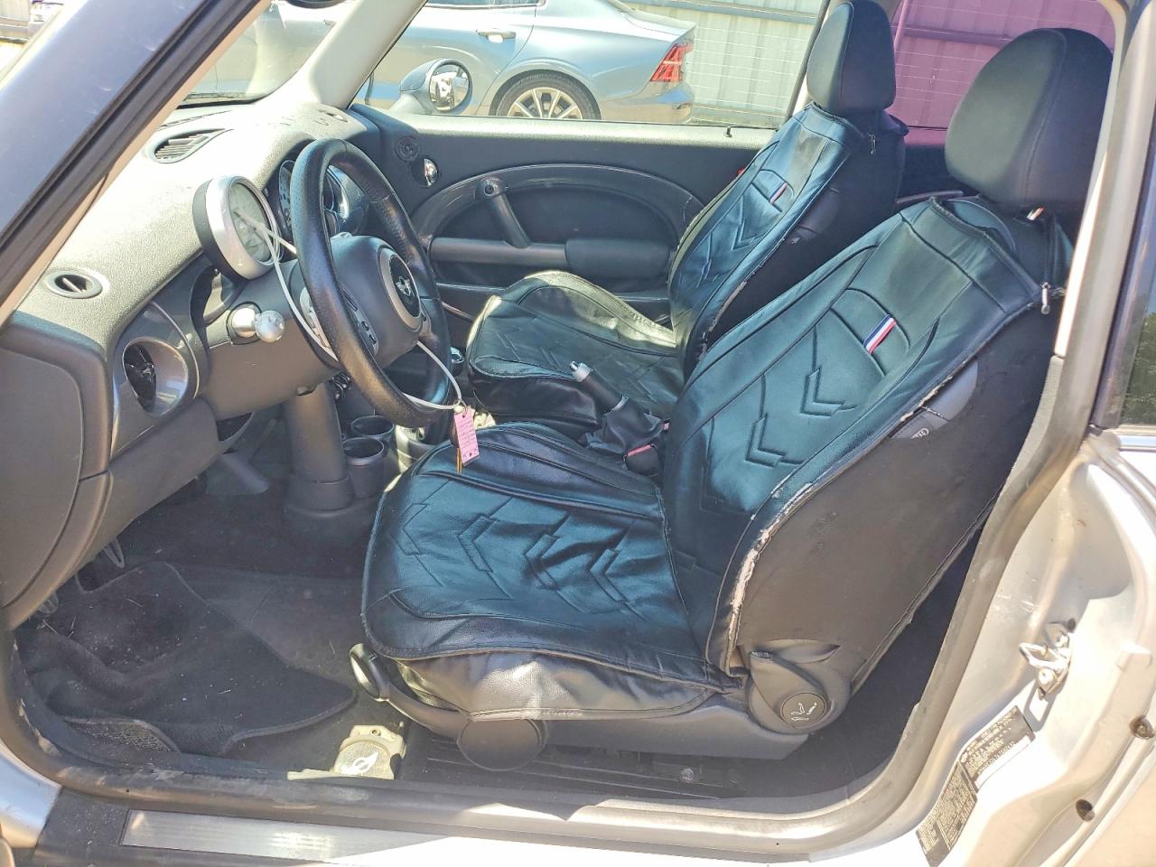 2004 Mini Cooper S Silver vin: WMWRE33474TD82492