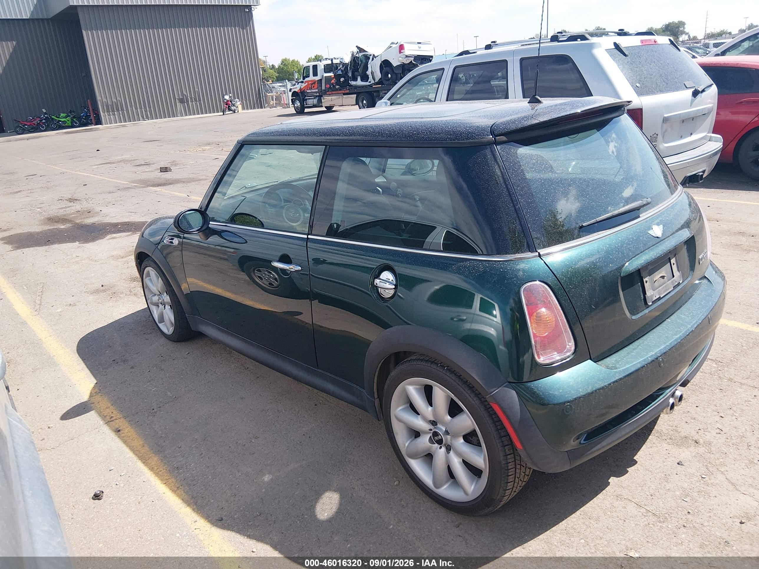 2004 Mini Cooper S   Green vin: WMWRE33474TD84114