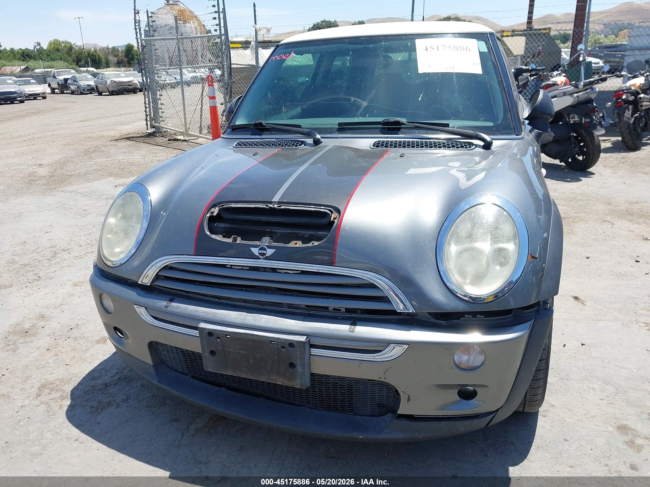 2002 Mini Cooper S   Серый vin: WMWRE33482TD52530