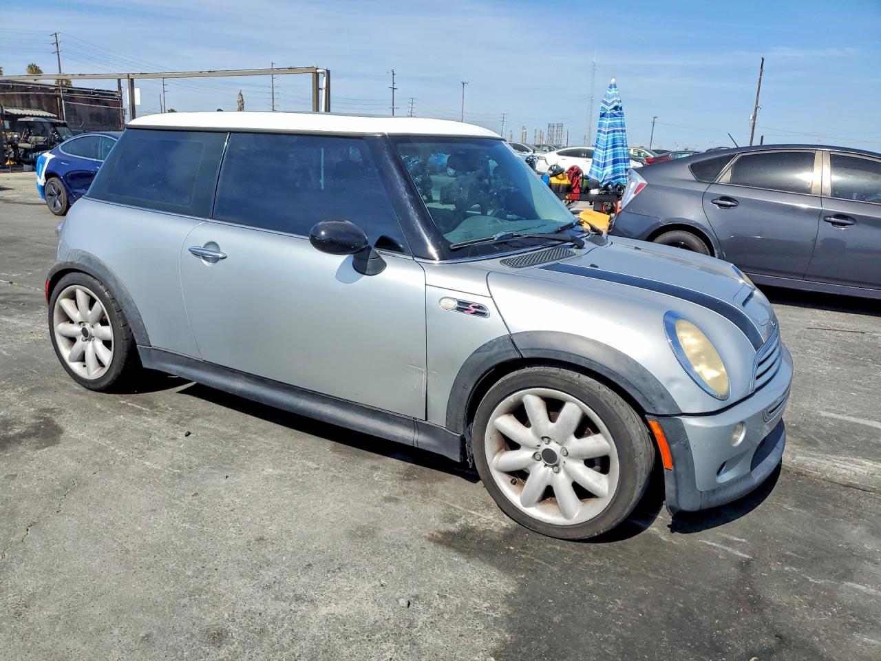 2002 Mini Cooper S Silver vin: WMWRE33482TD56996
