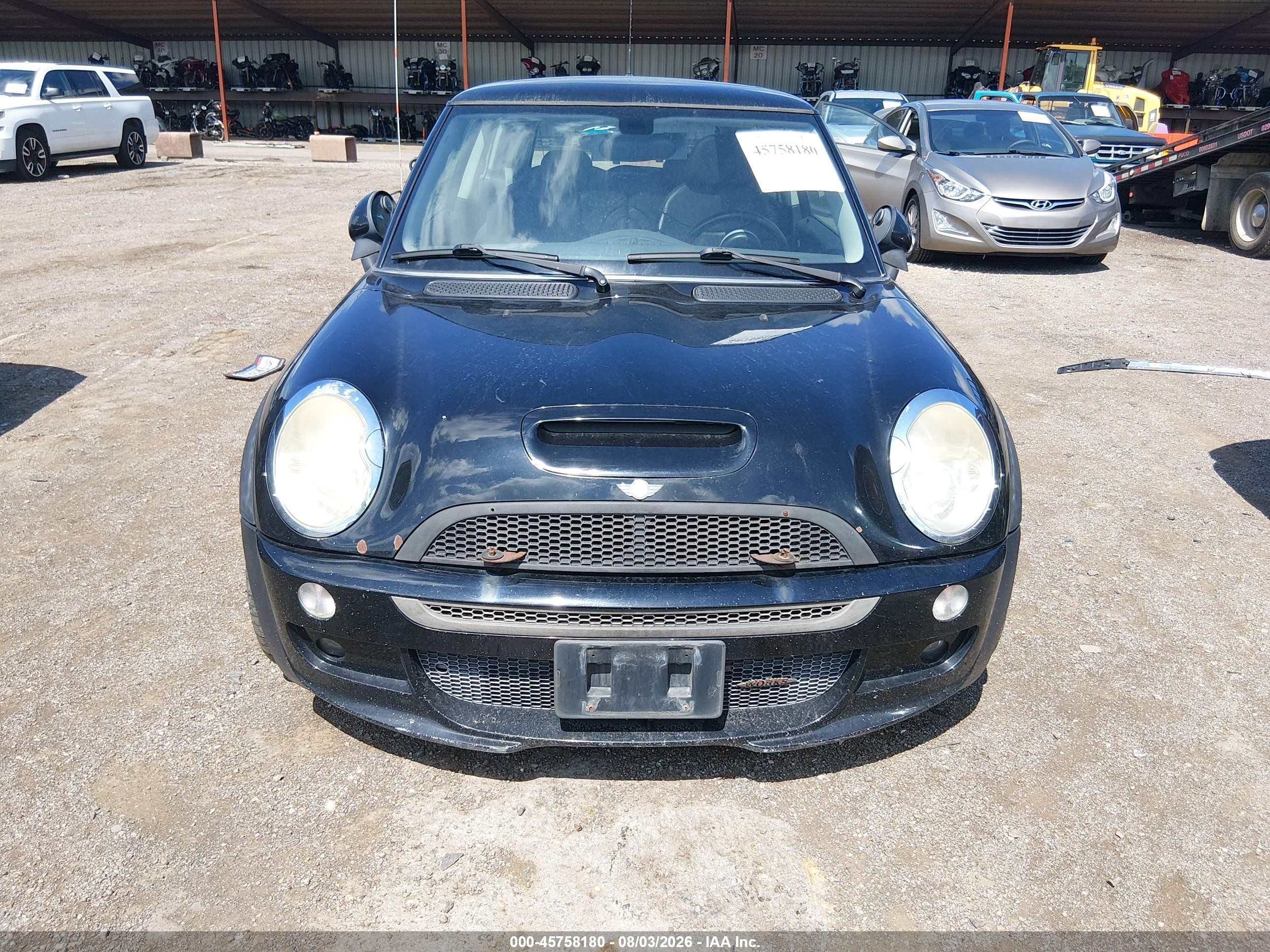 2004 Mini Cooper S   Black vin: WMWRE334X4TD79442