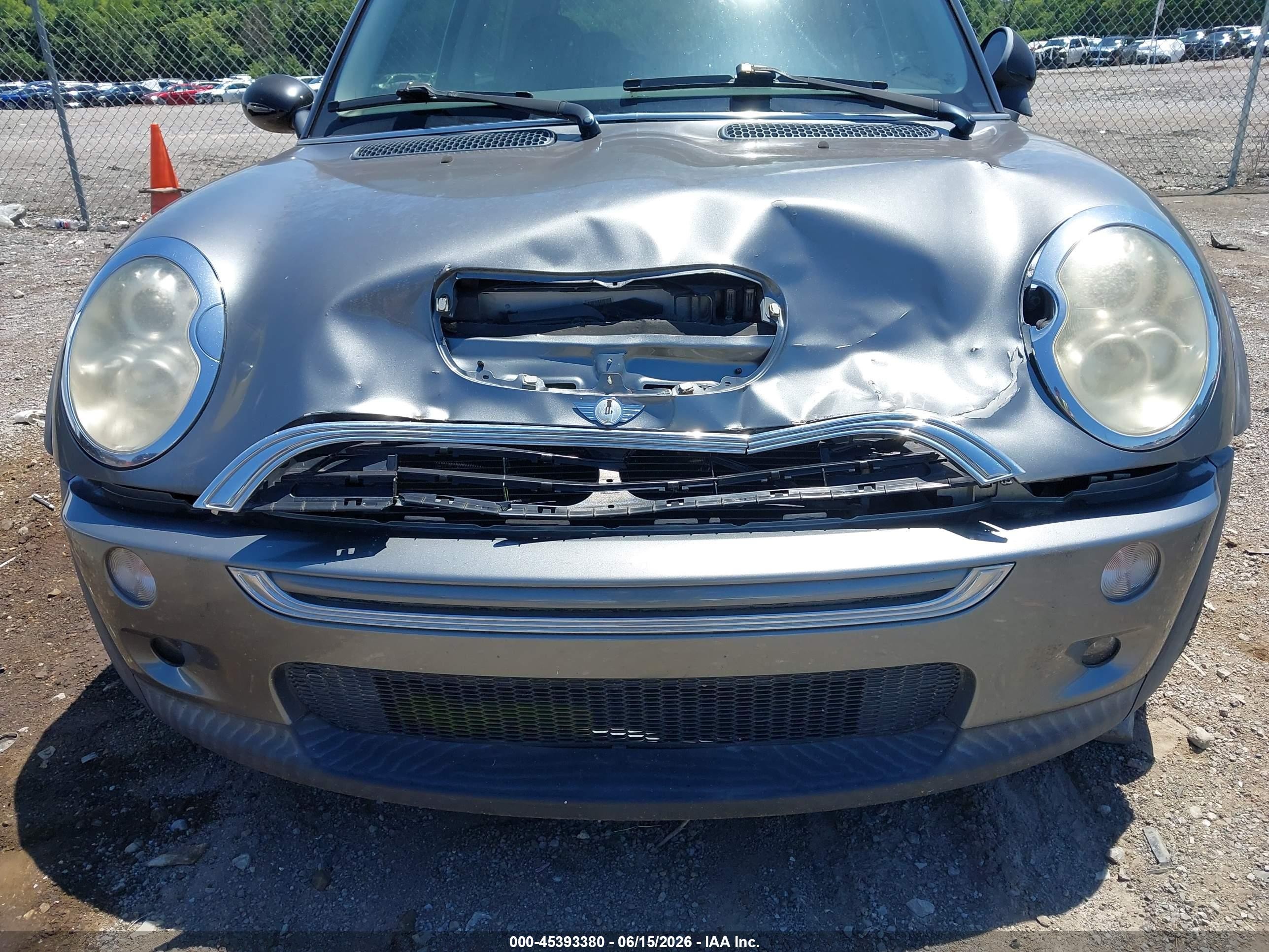 2004 Mini Cooper S   Gray vin: WMWRE334X4TD82969