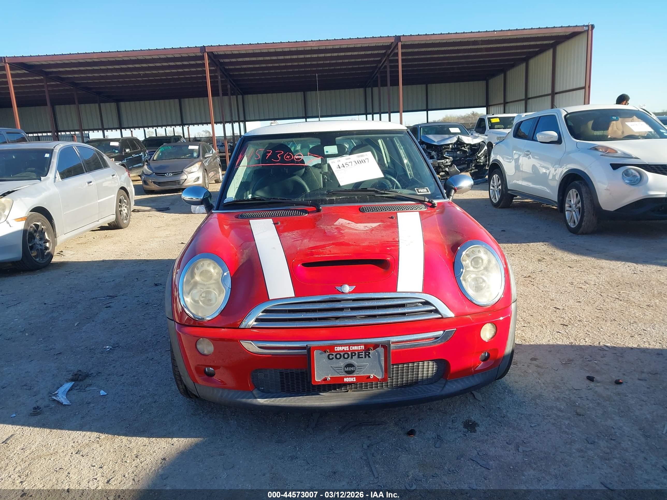 2006 Mini Cooper S Красный vin: WMWRE33506TL18660