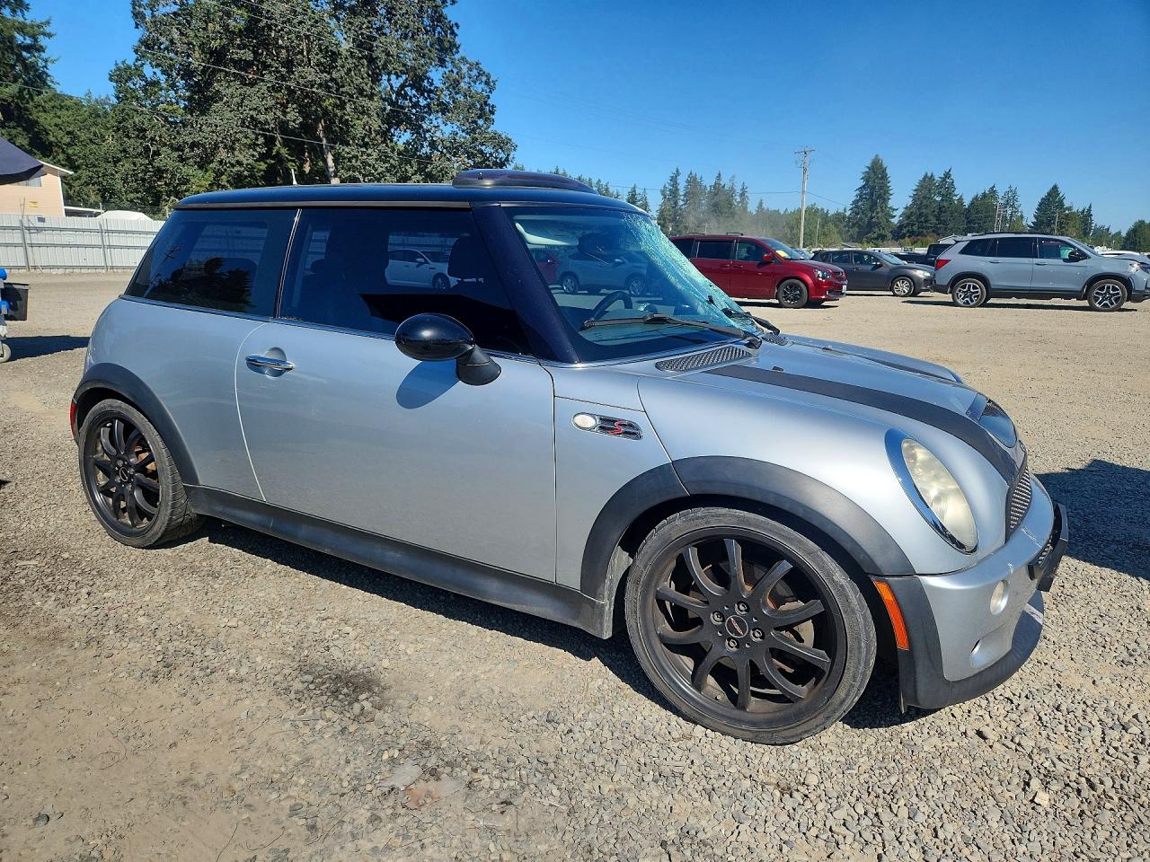 2005 Mini Cooper S Silver vin: WMWRE33515TD99248