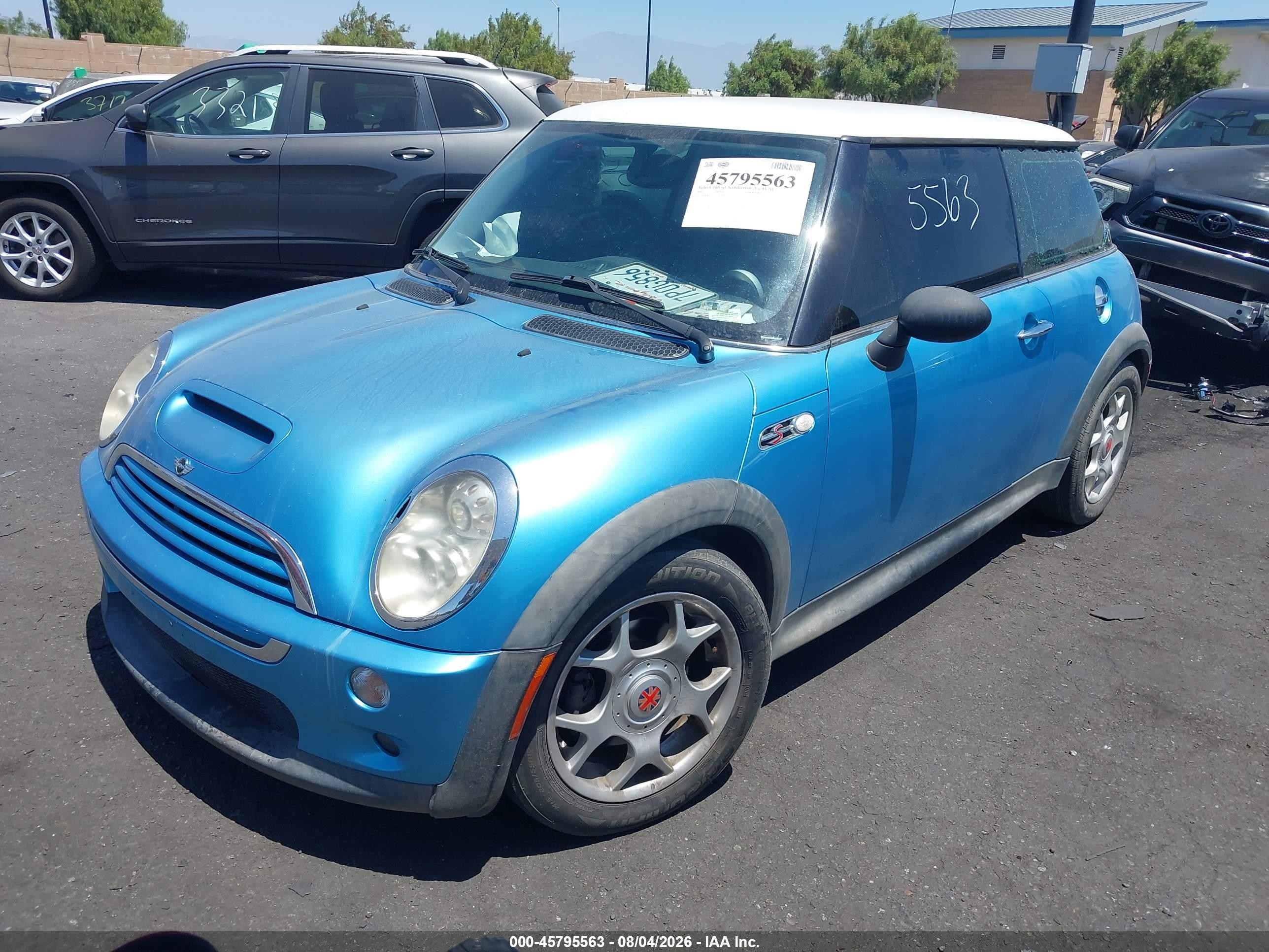 2005 Mini Cooper S Blue vin: WMWRE33525TG96917
