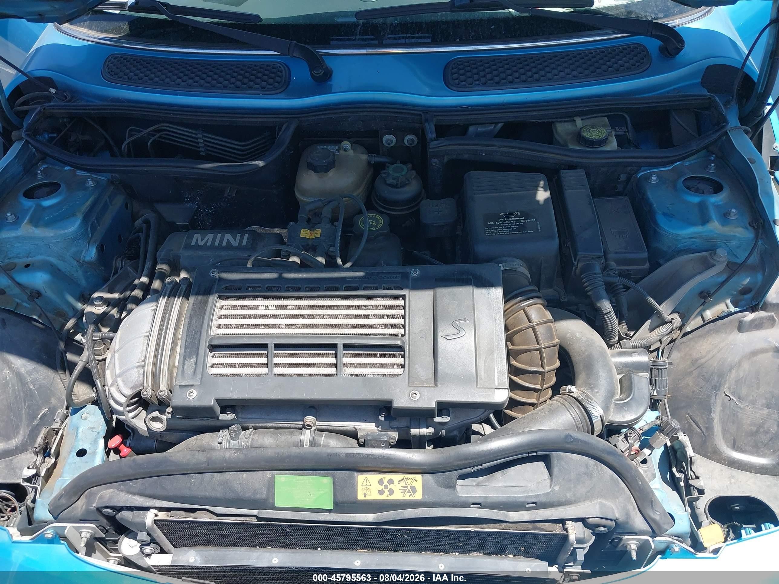2005 Mini Cooper S Blue vin: WMWRE33525TG96917