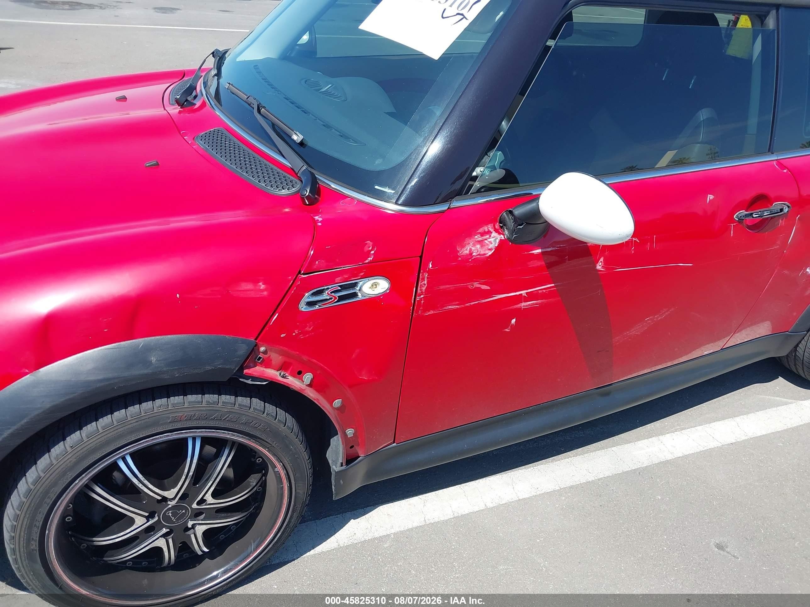 2005 Mini Cooper S   Red vin: WMWRE33525TG99283