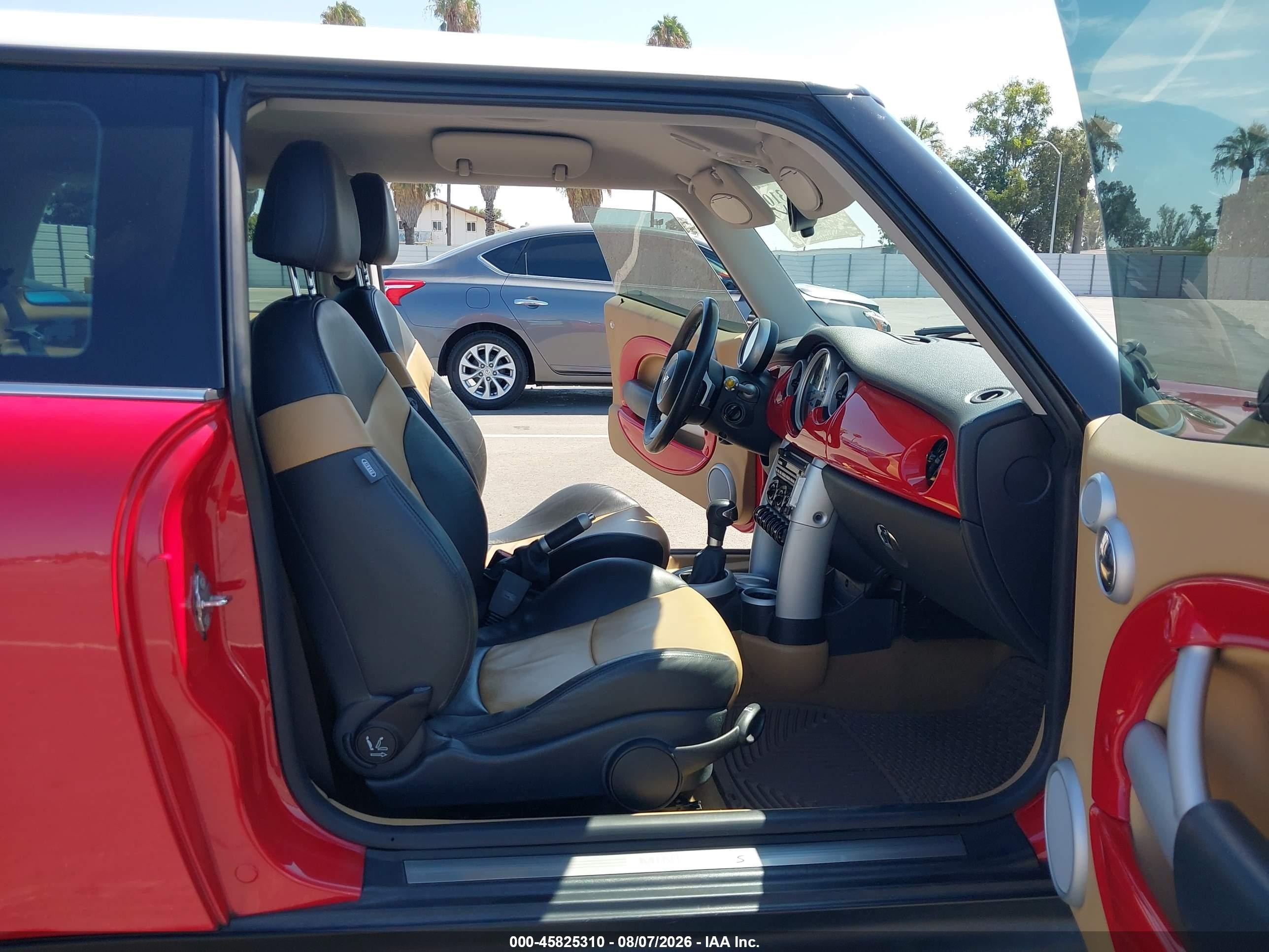 2005 Mini Cooper S   Red vin: WMWRE33525TG99283