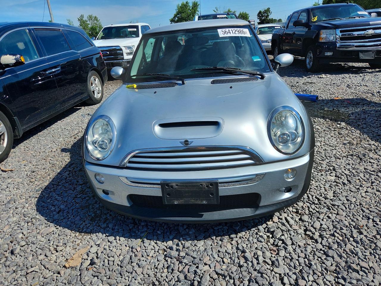 2006 Mini Cooper S Silver vin: WMWRE33526TL24895