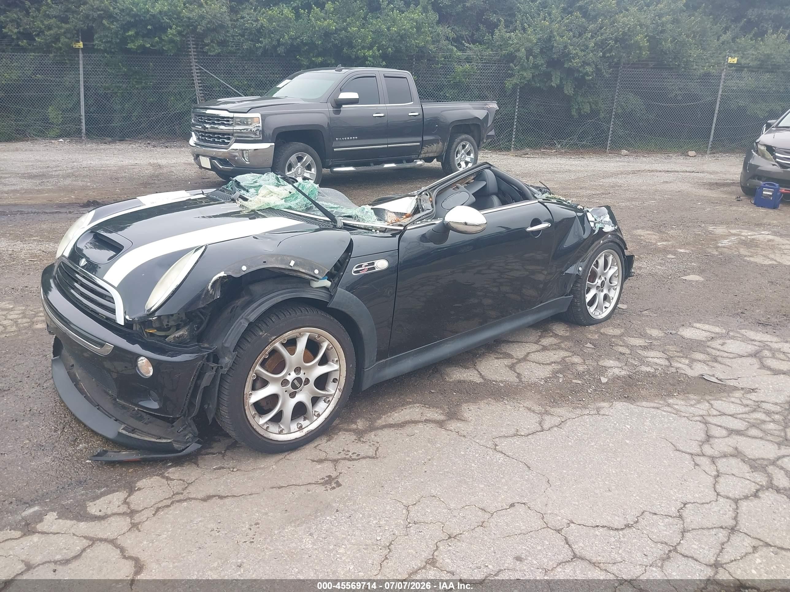 2006 Mini Cooper S   Blue vin: WMWRE33526TN27981