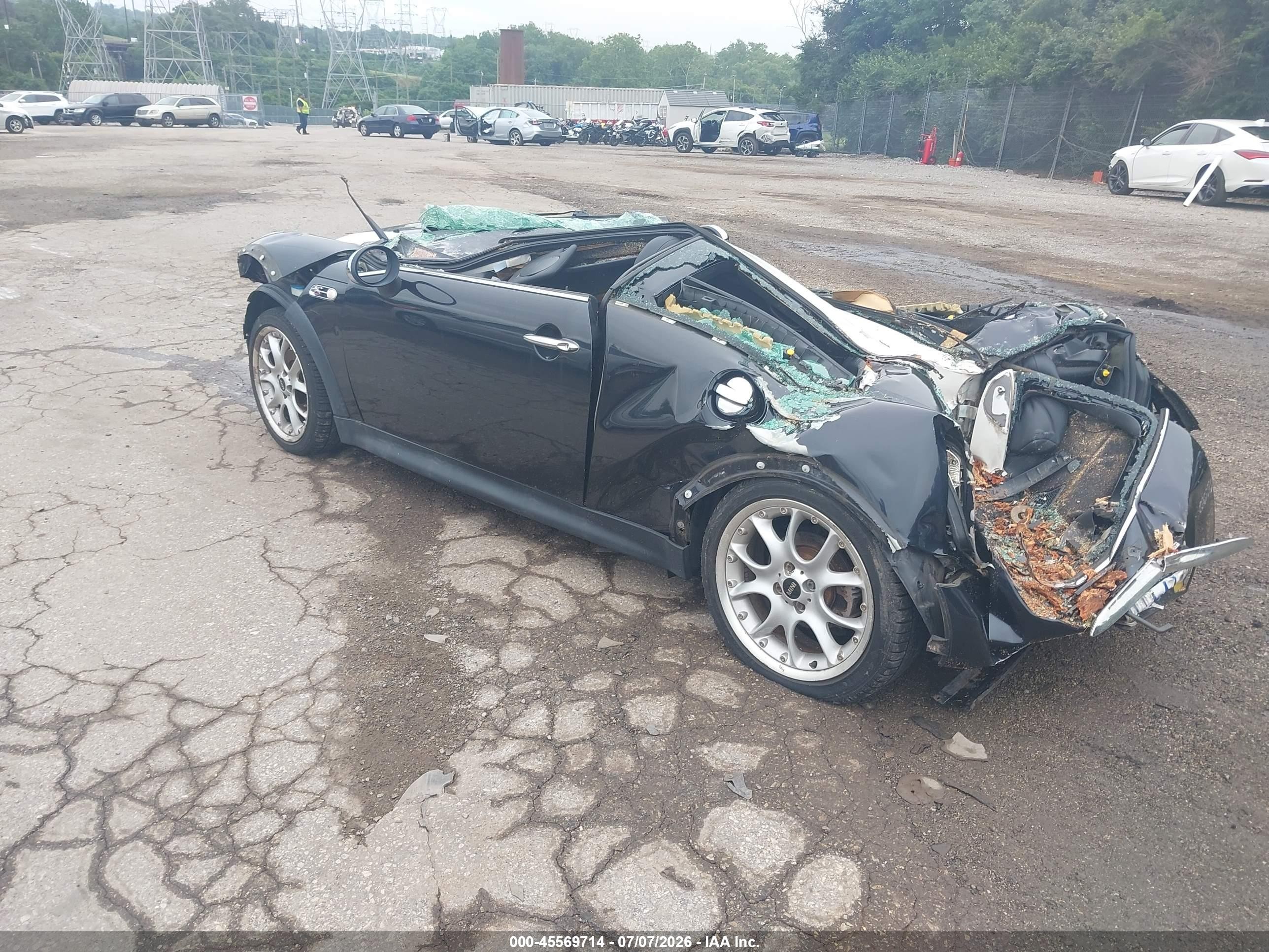 2006 Mini Cooper S   Blue vin: WMWRE33526TN27981