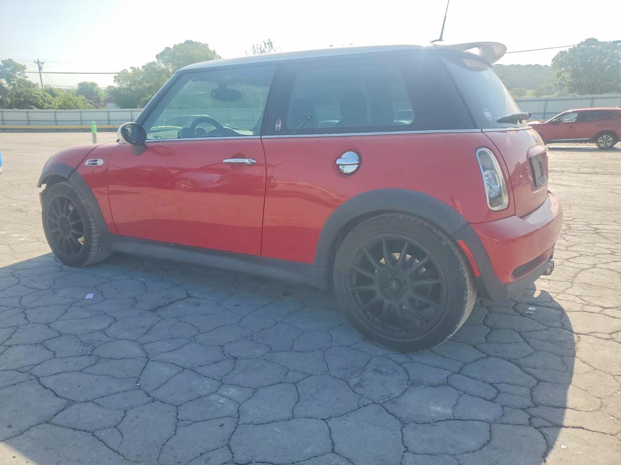 2005 Mini Cooper S Red vin: WMWRE33535TL14214