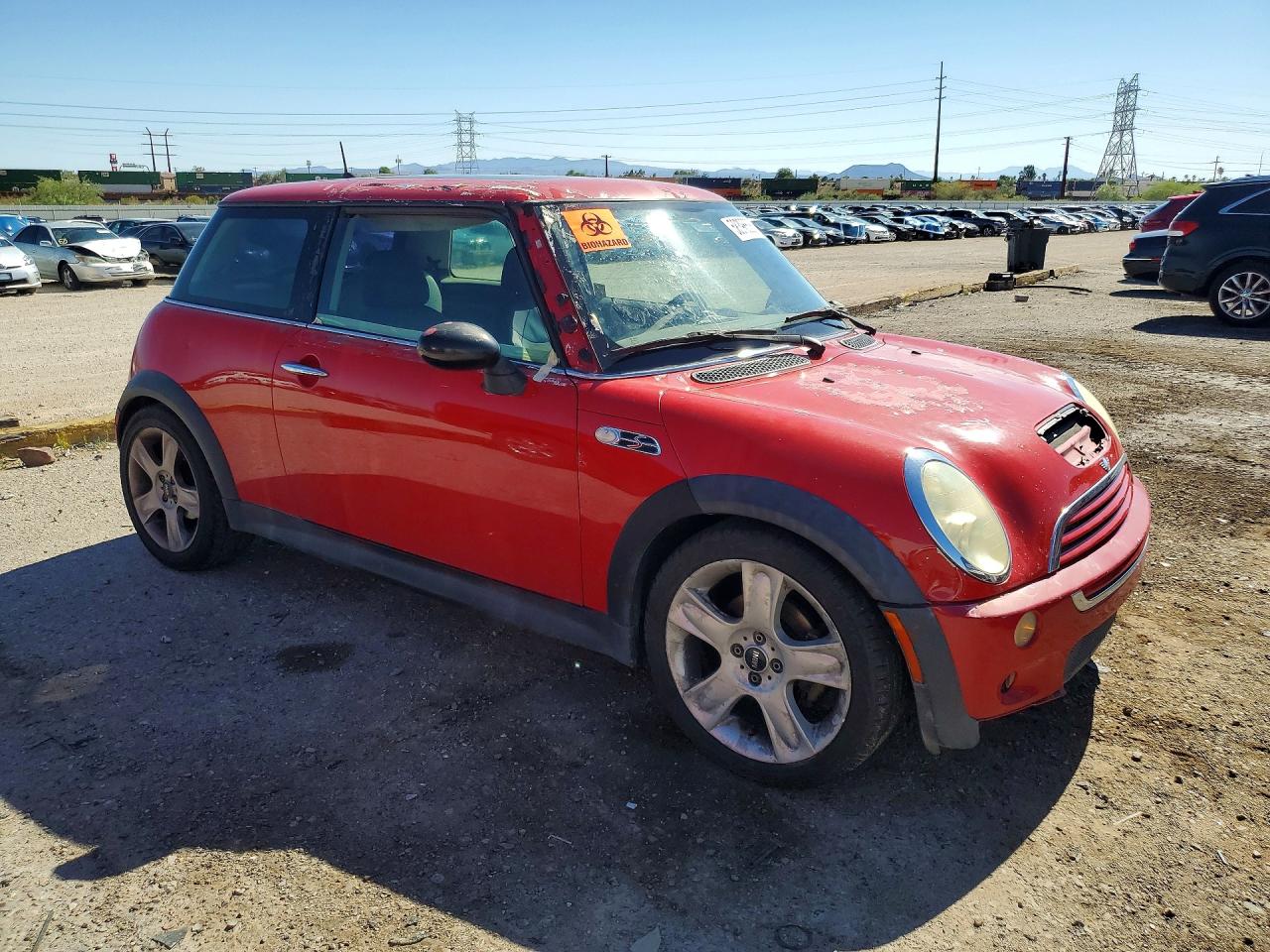 2006 Mini Cooper S Red vin: WMWRE33536TL24825