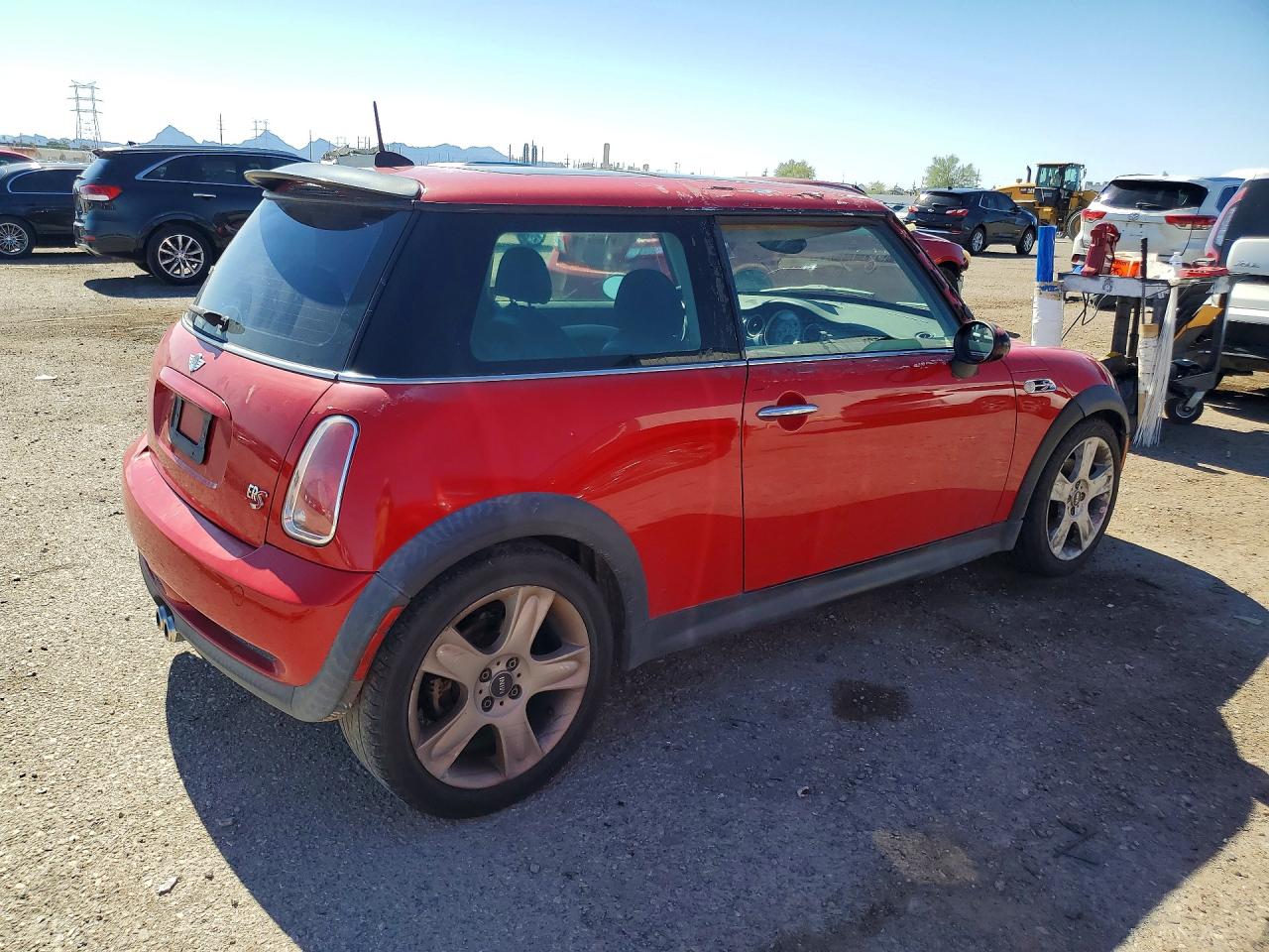 2006 Mini Cooper S Red vin: WMWRE33536TL24825