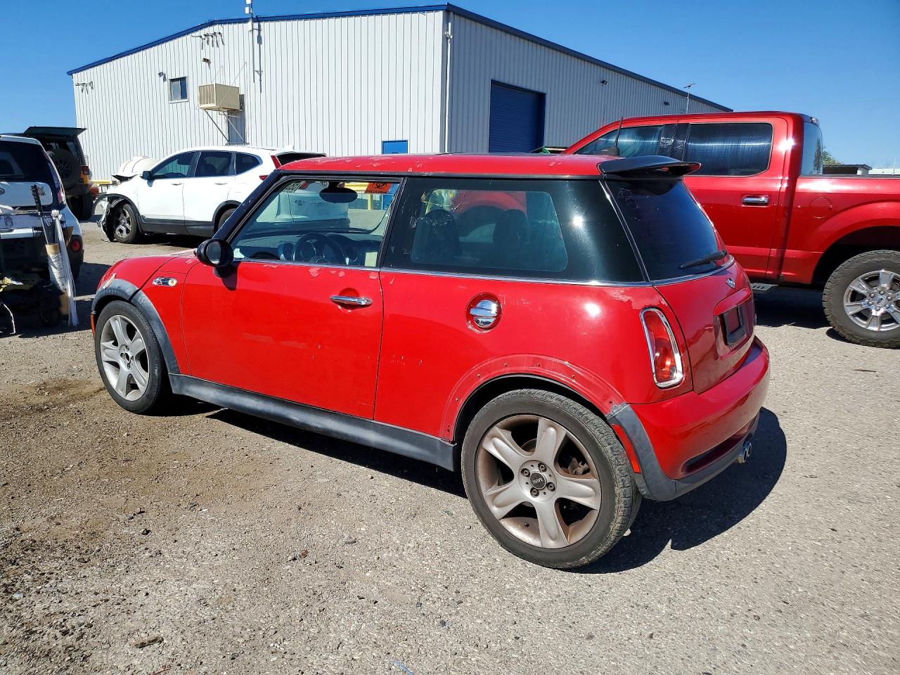 2006 Mini Cooper S Red vin: WMWRE33536TL24825