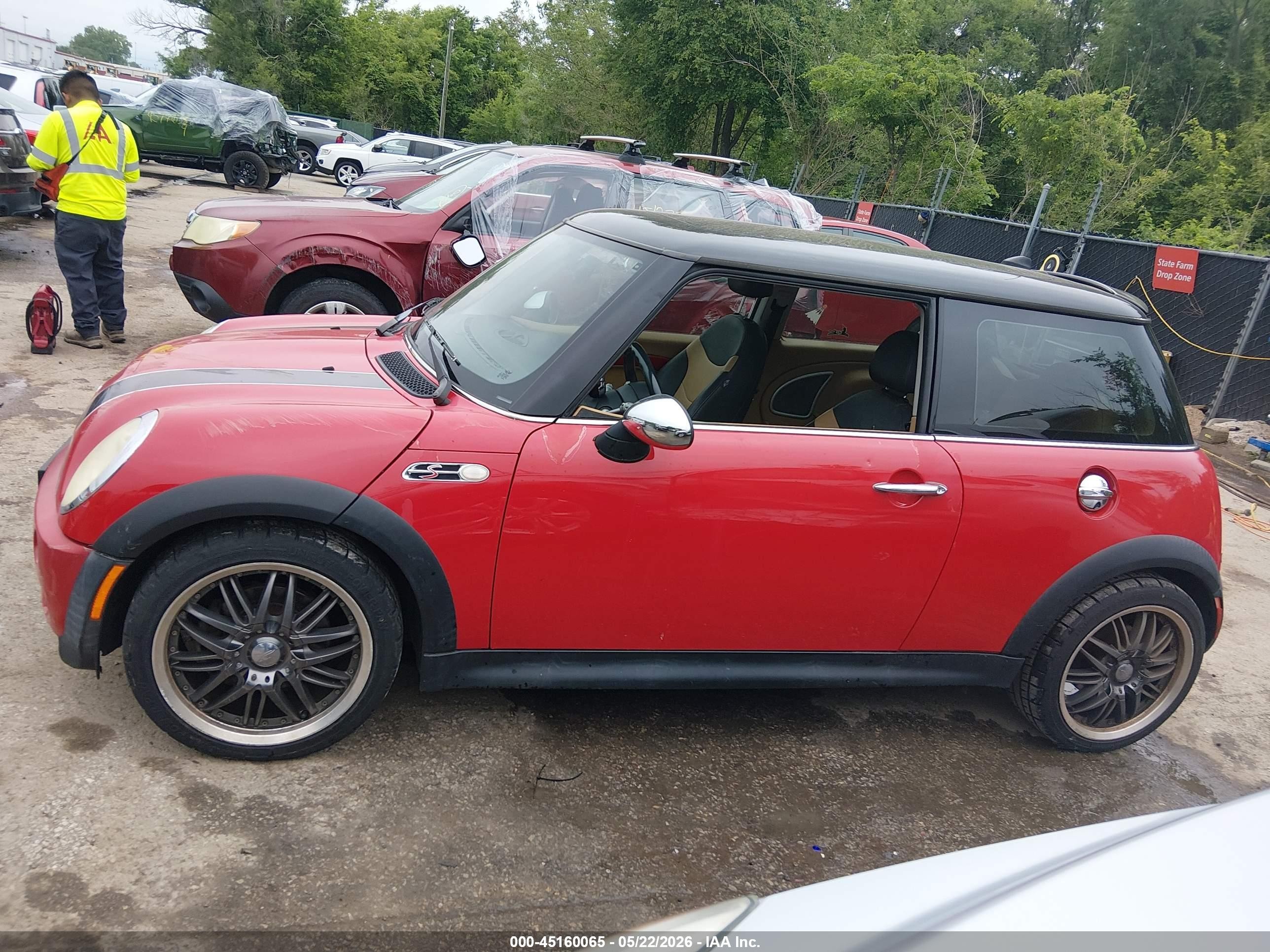 2006 Mini Cooper S Красный vin: WMWRE33546TJ36248