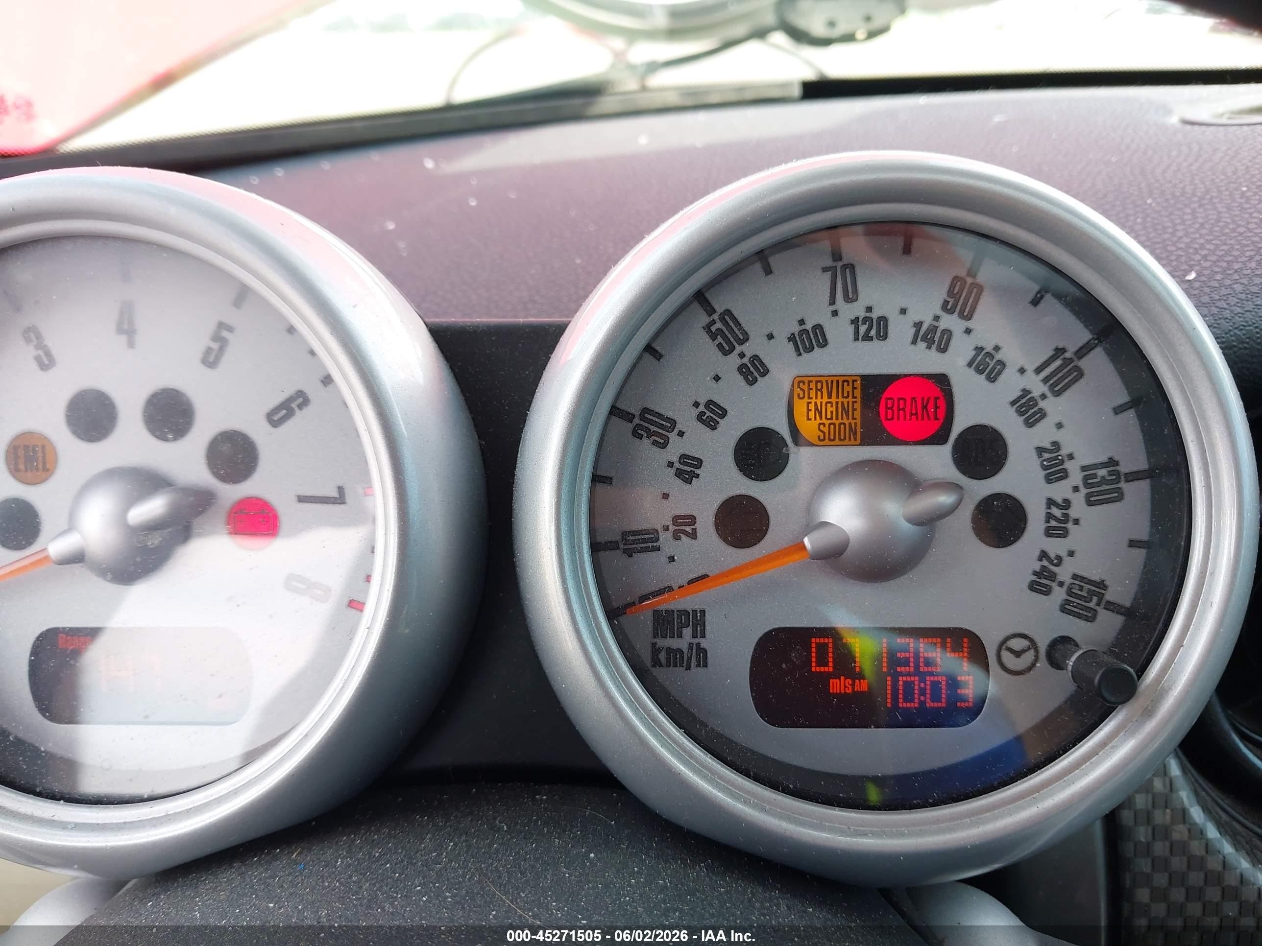 2006 Mini Cooper S   Красный vin: WMWRE33546TL23182