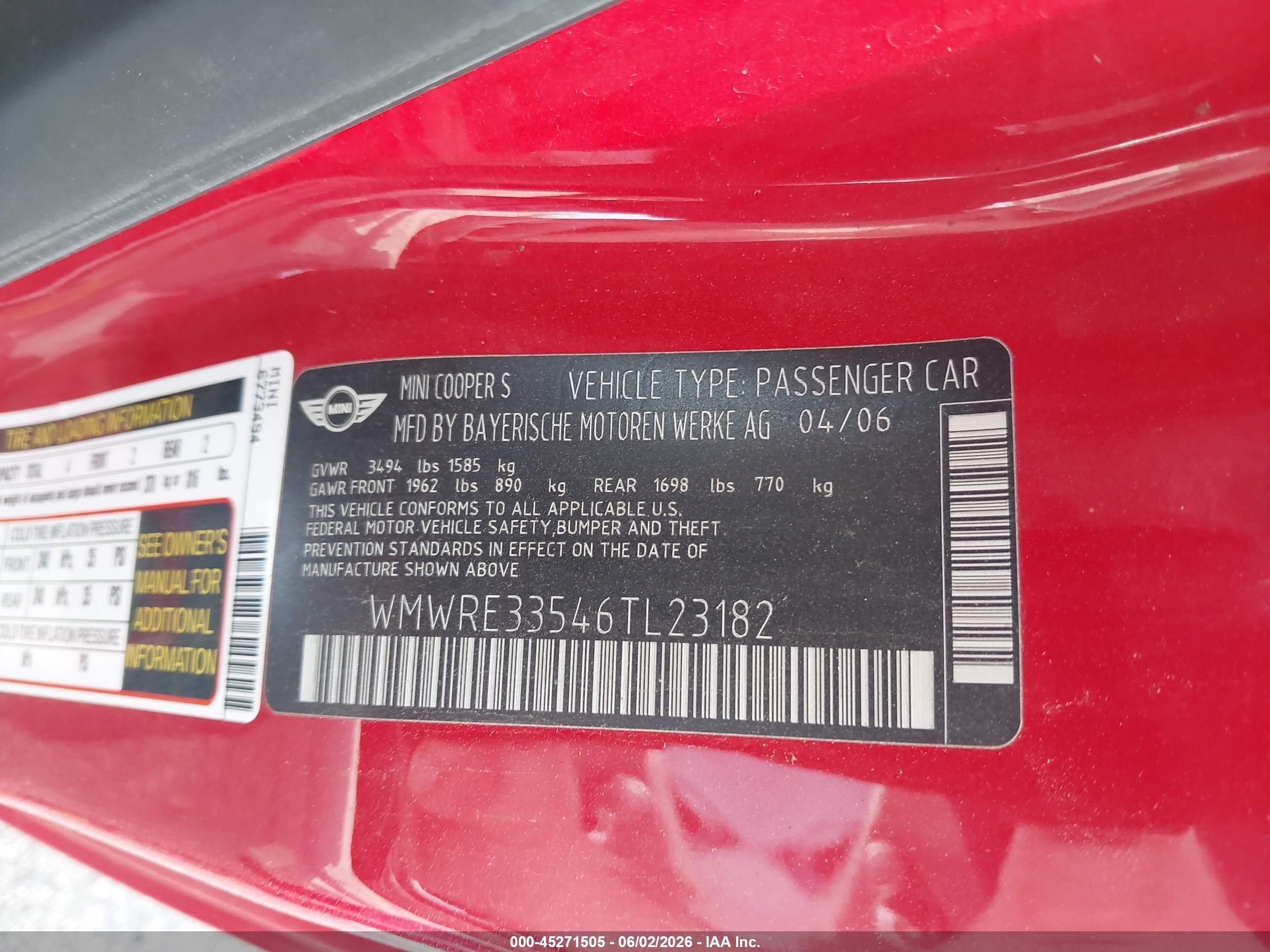 2006 Mini Cooper S   Красный vin: WMWRE33546TL23182
