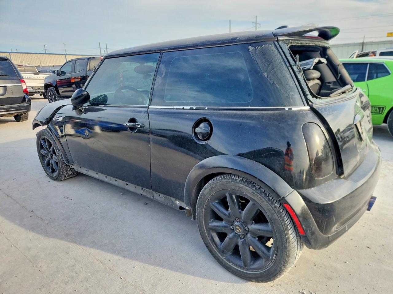 2006 Mini Cooper S Black vin: WMWRE33556TN25707