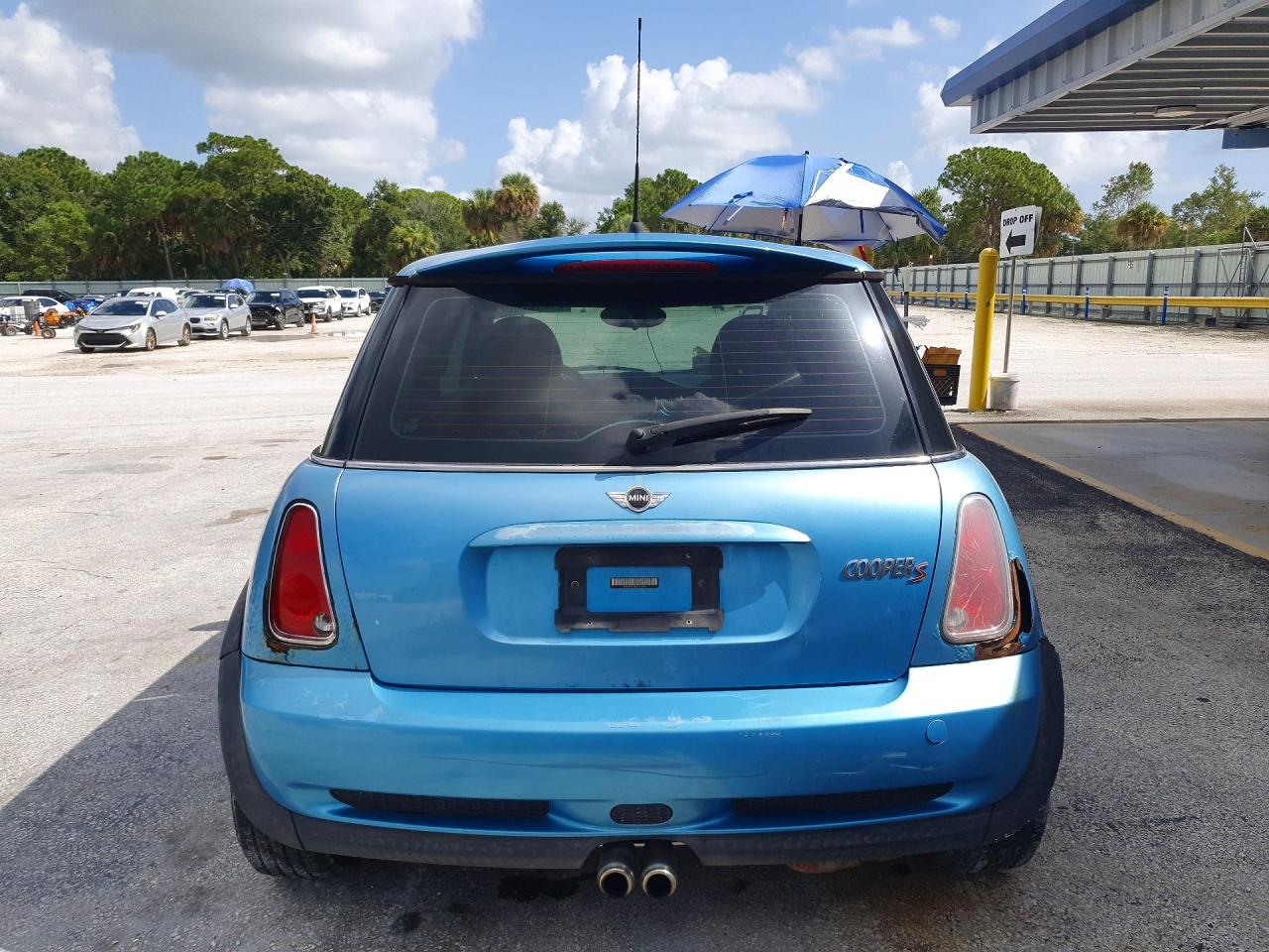 2005 Mini Cooper S Blue vin: WMWRE33565TL14014