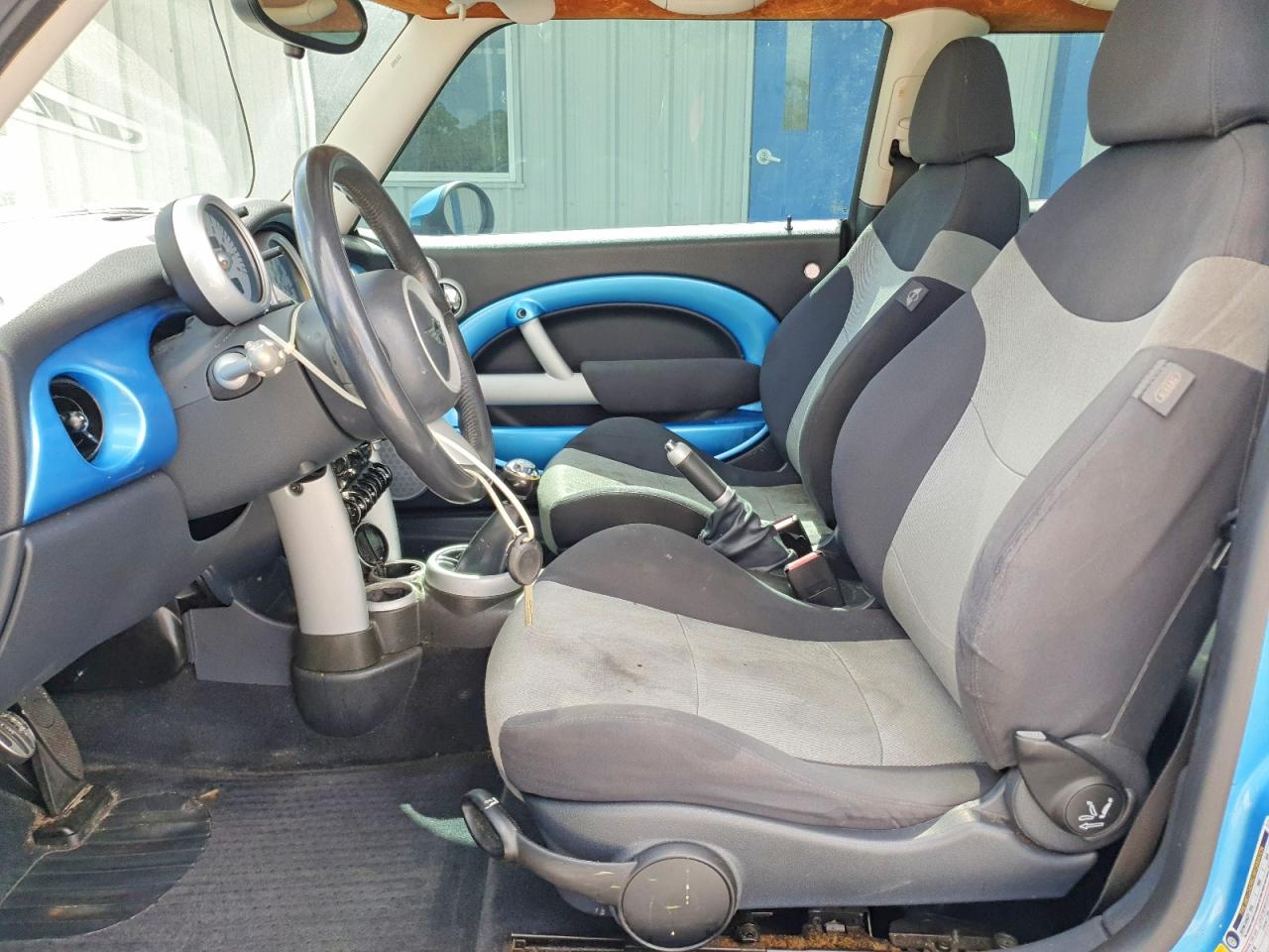 2005 Mini Cooper S Blue vin: WMWRE33565TL14014