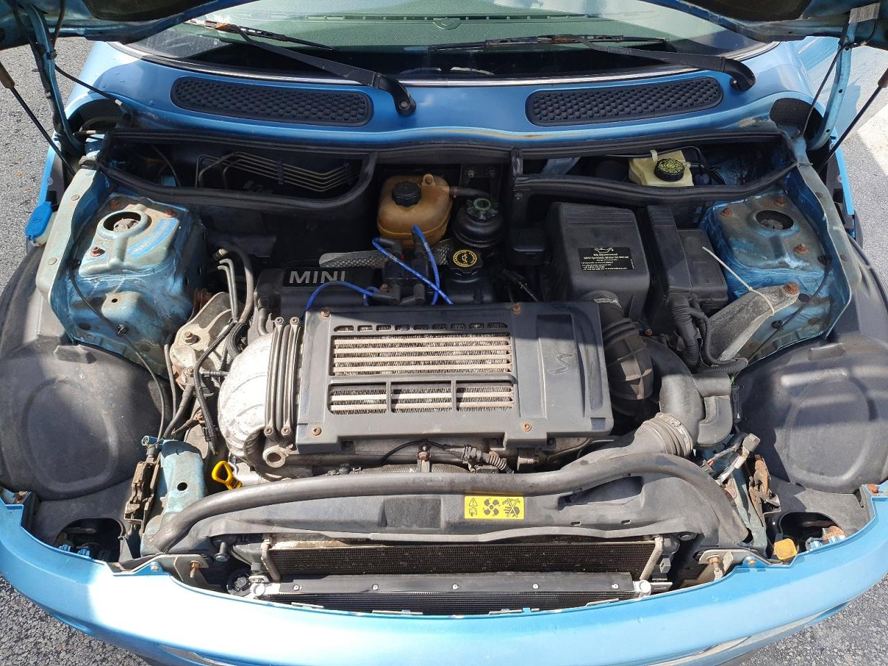 2005 Mini Cooper S Blue vin: WMWRE33565TL14014