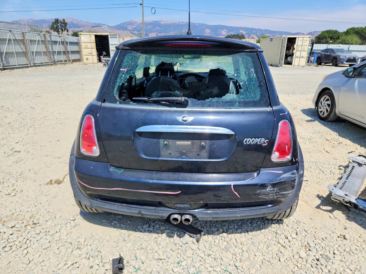 2006 Mini Cooper S Black vin: WMWRE33586TJ40304