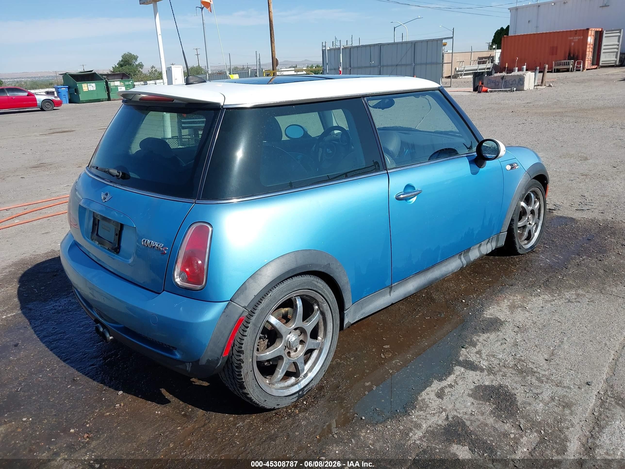 2005 Mini Cooper S   Blue vin: WMWRE33595TL14797