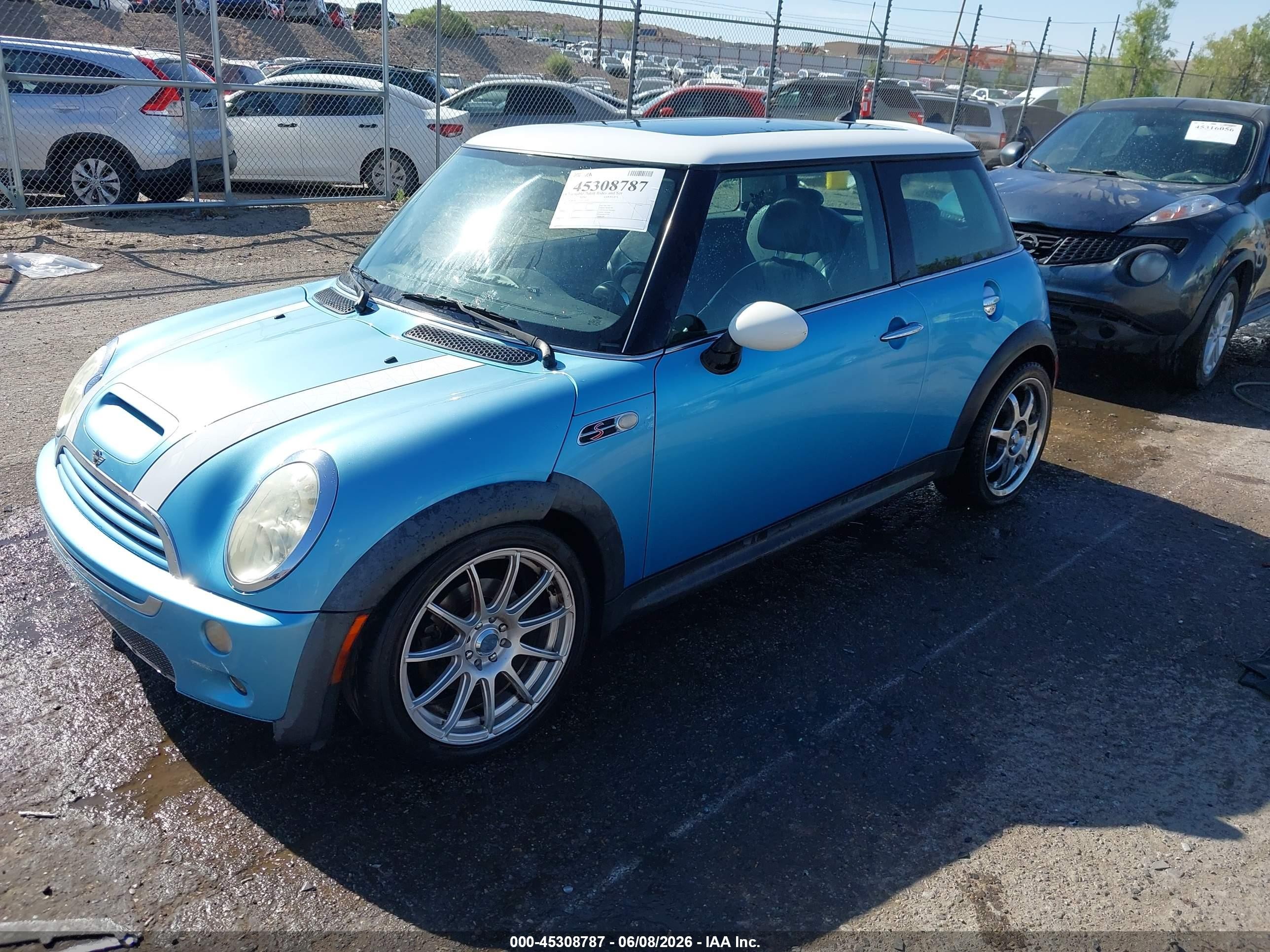 2005 Mini Cooper S   Blue vin: WMWRE33595TL14797