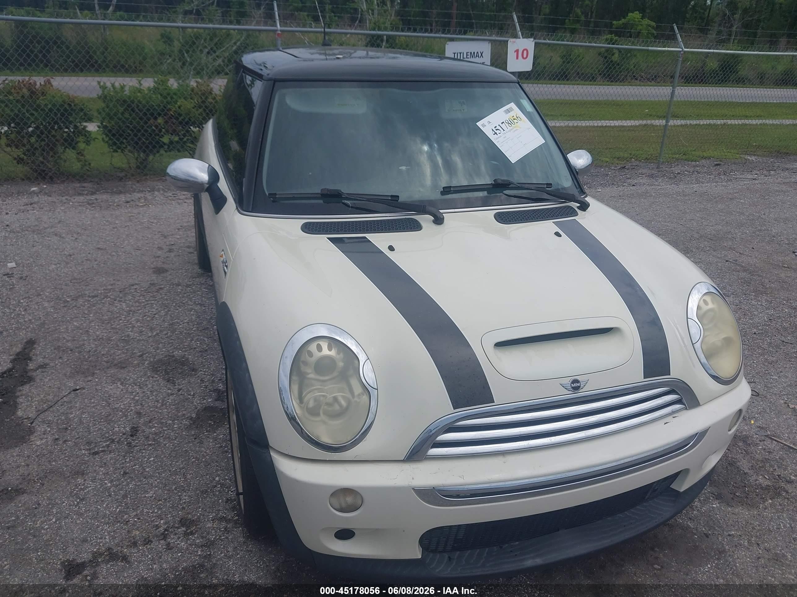 2005 Mini Cooper S   Cream vin: WMWRE335X5TD99734