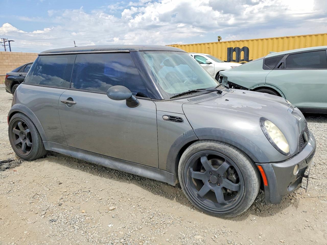 2005 Mini Cooper S Charcoal vin: WMWRE335X5TL12461