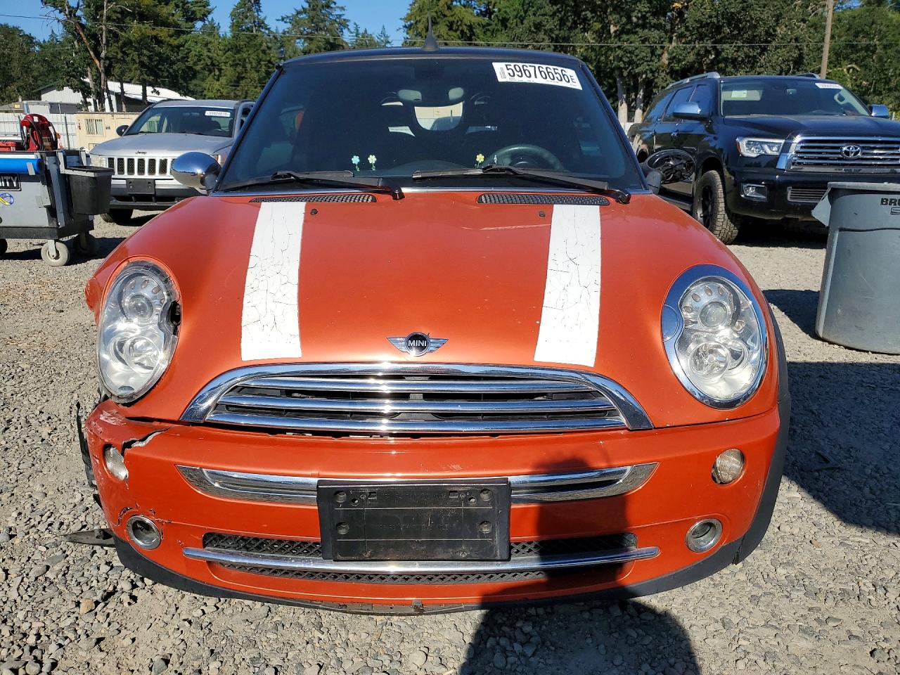 2005 Mini Cooper Orange vin: WMWRF33425TG10140