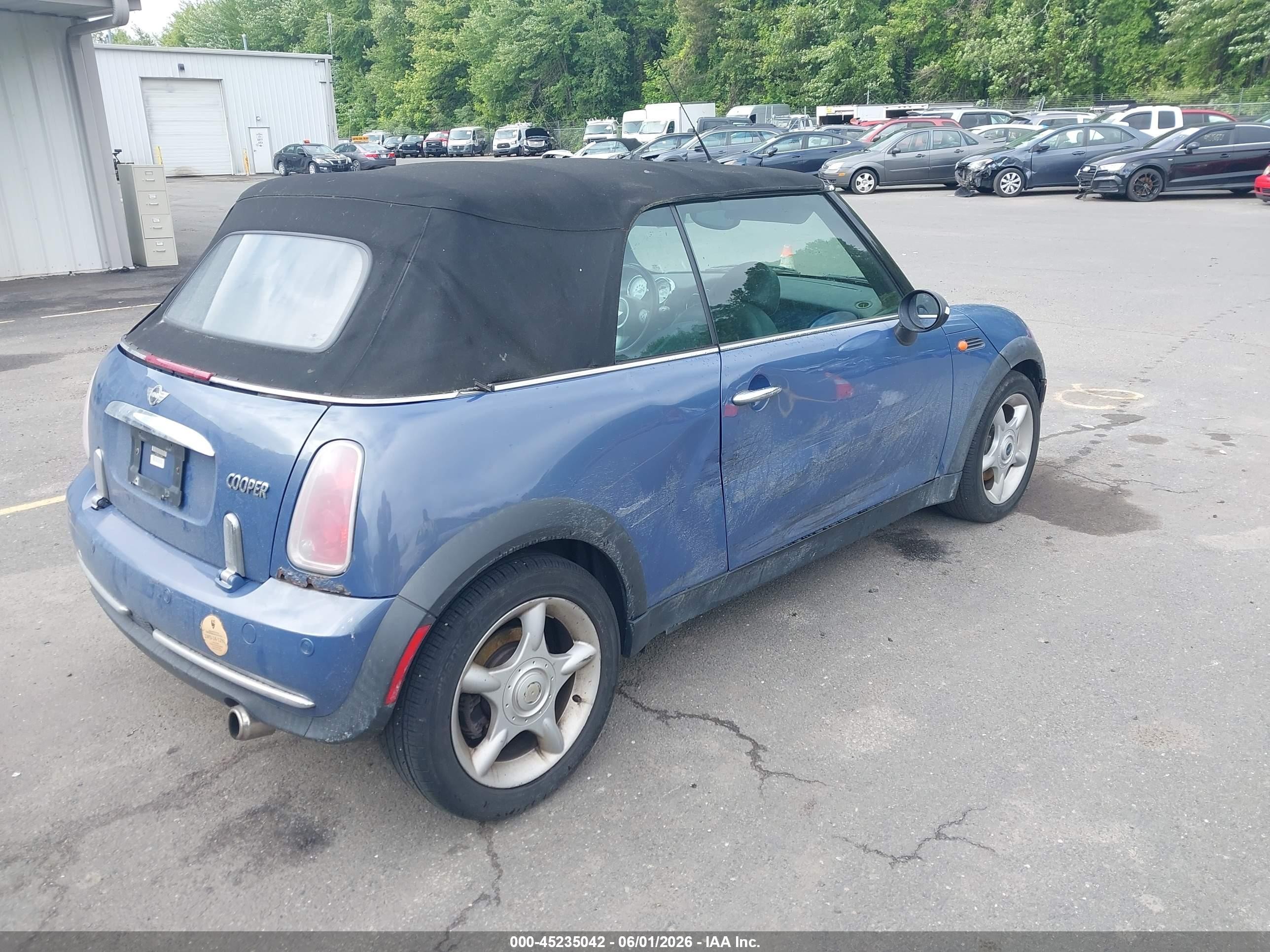2005 Mini Cooper   Синий vin: WMWRF33455TG10987