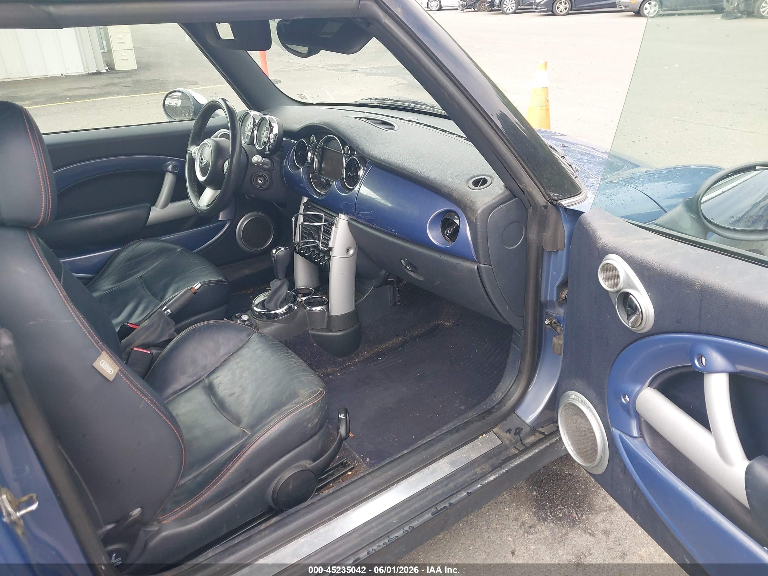 2005 Mini Cooper   Синий vin: WMWRF33455TG10987