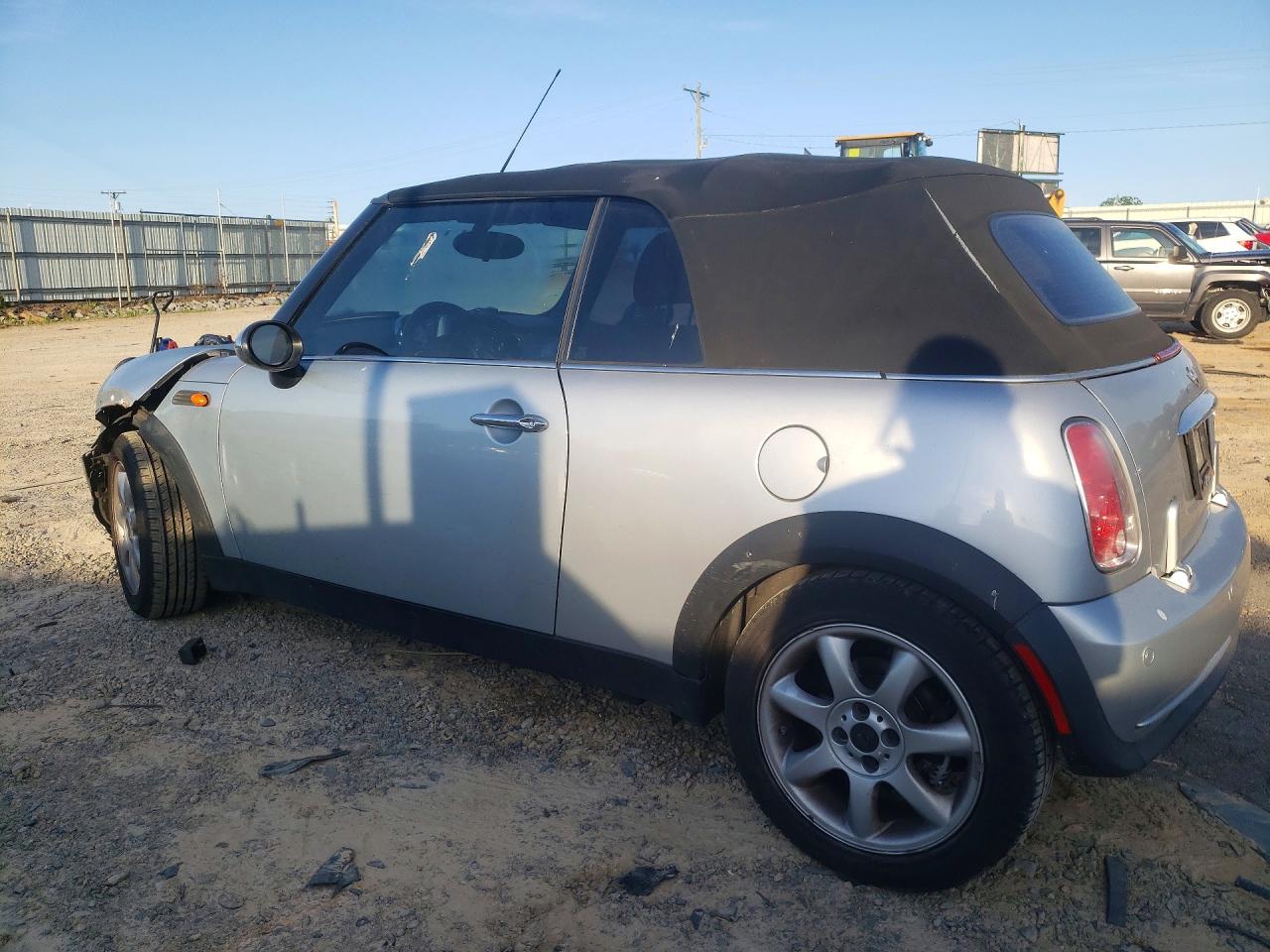 2008 Mini Cooper Silver vin: WMWRF33518TG19280