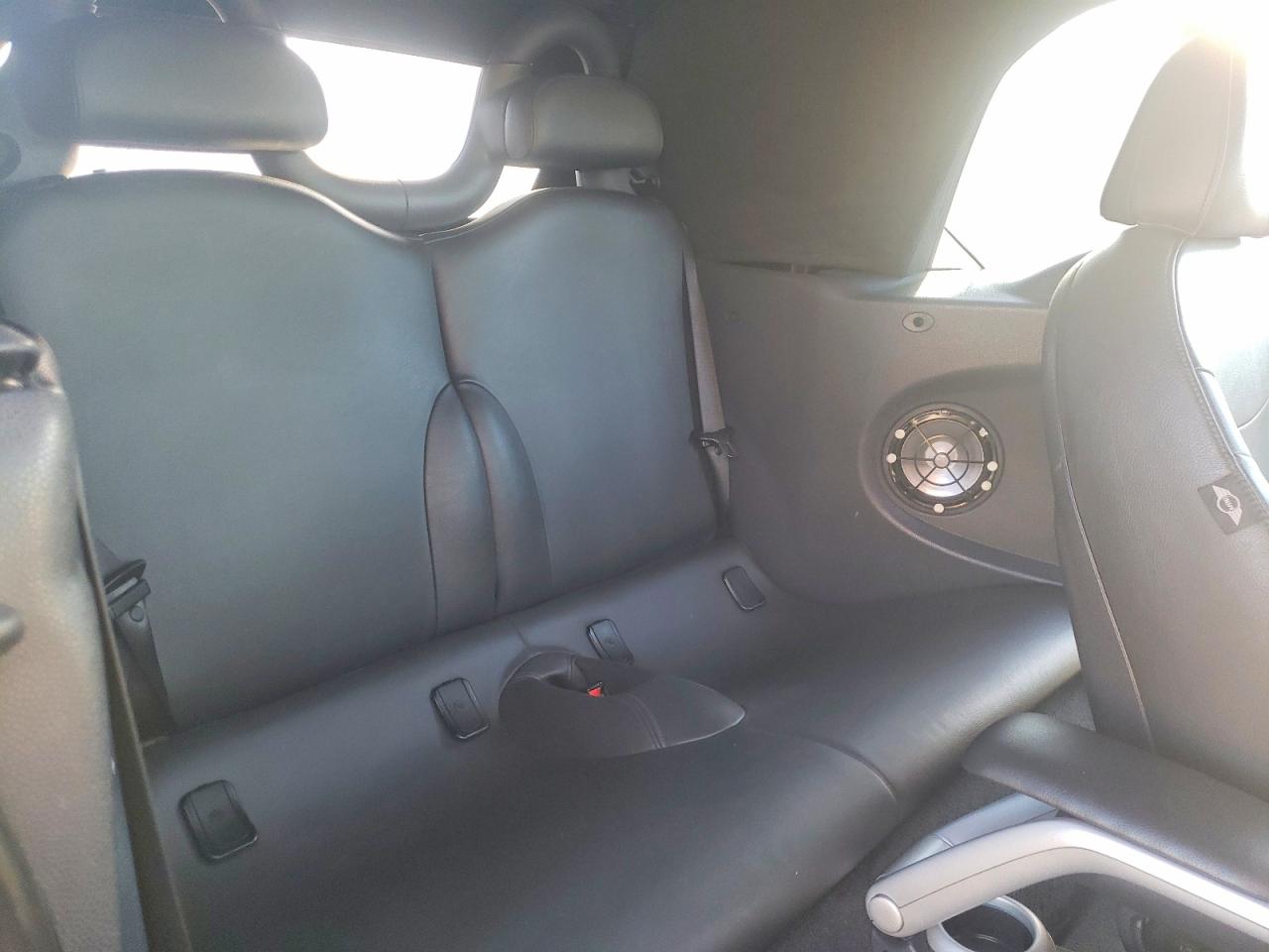2008 Mini Cooper Silver vin: WMWRF33518TG19280