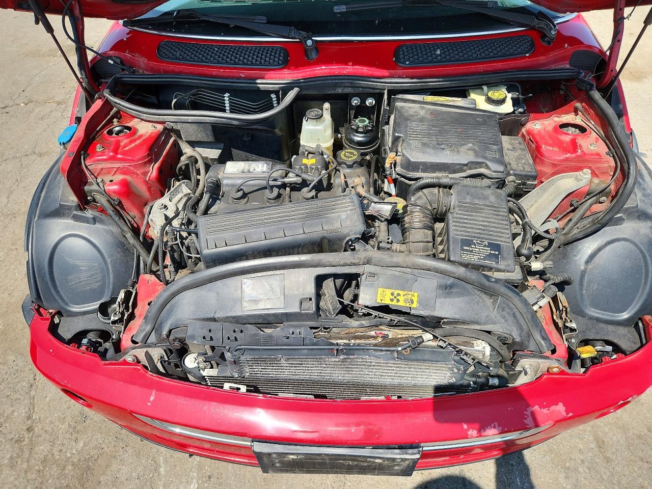 2006 Mini Cooper Red vin: WMWRF33526TG14277