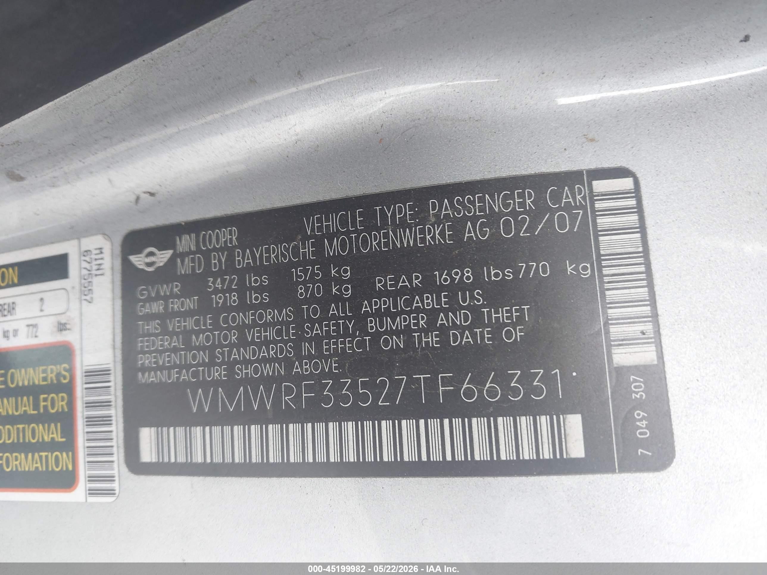 2007 Mini Cooper   Silver vin: WMWRF33527TF66331