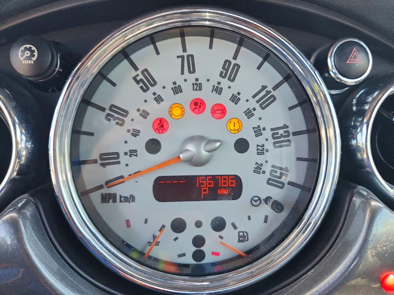 2007 Mini Cooper Pink vin: WMWRF33537TG17478