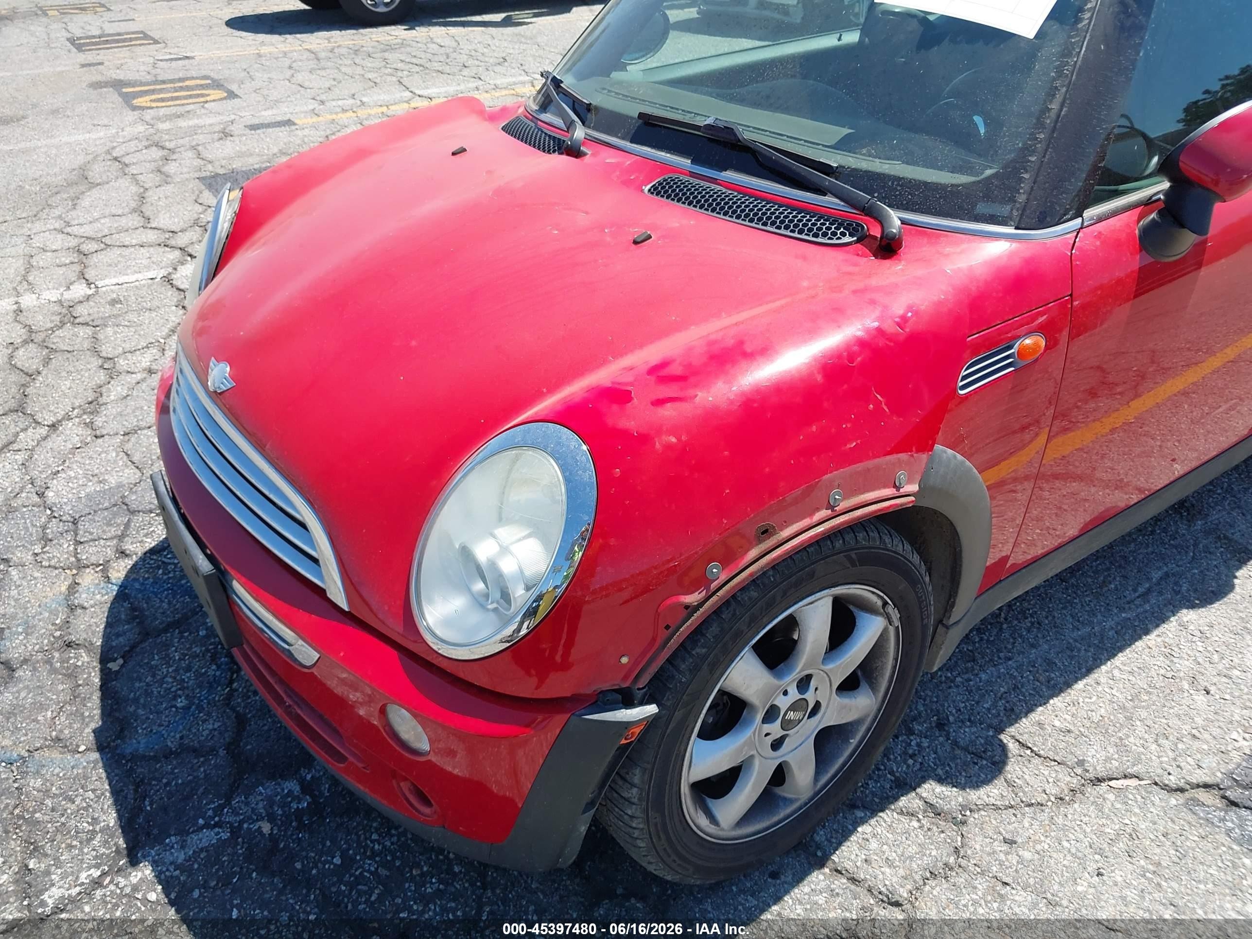 2008 Mini Cooper   Red vin: WMWRF33538TG17983