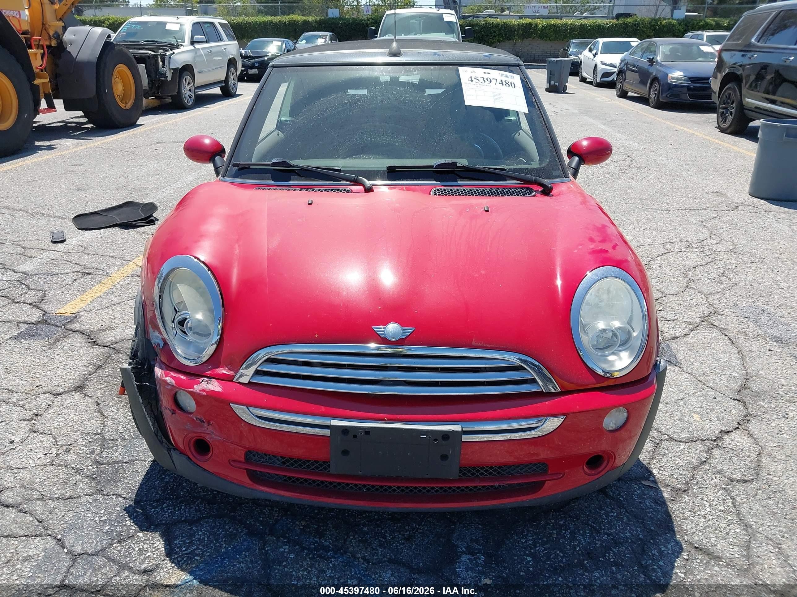2008 Mini Cooper   Red vin: WMWRF33538TG17983