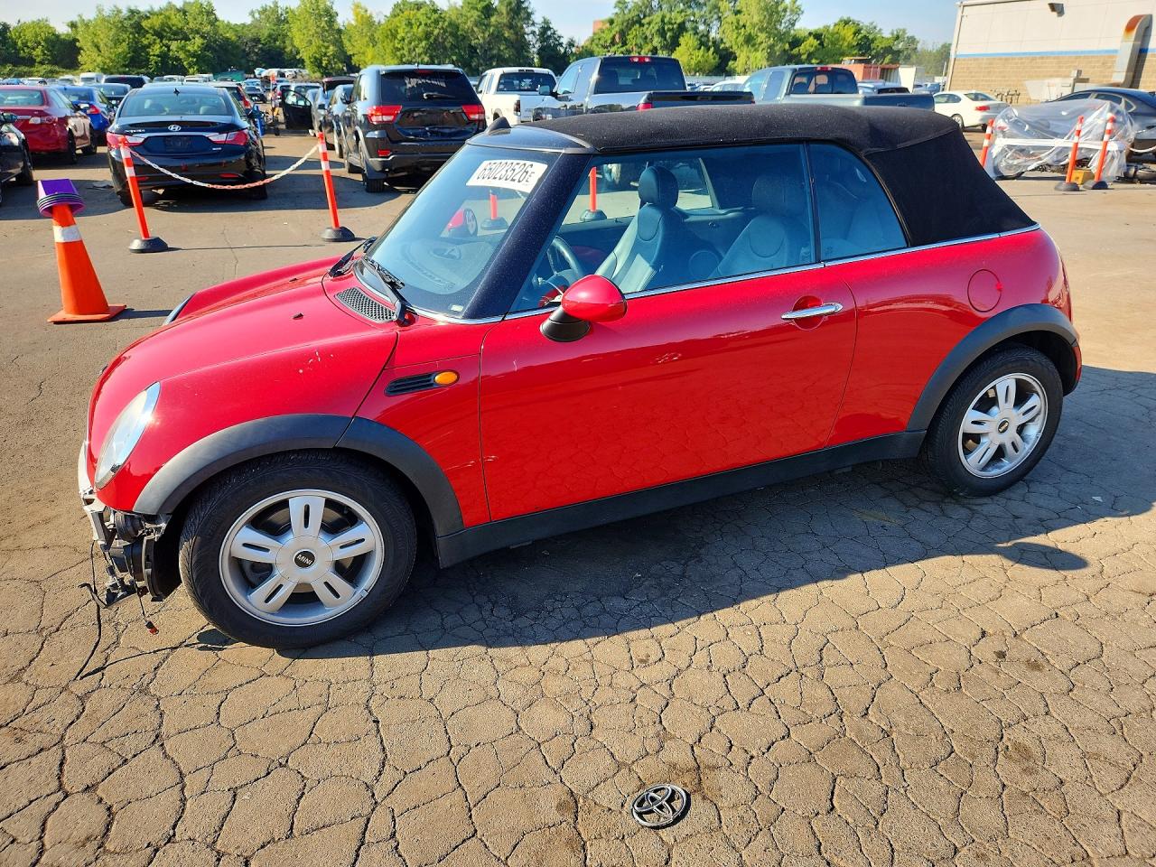 2007 Mini Cooper Red vin: WMWRF33547TG16906