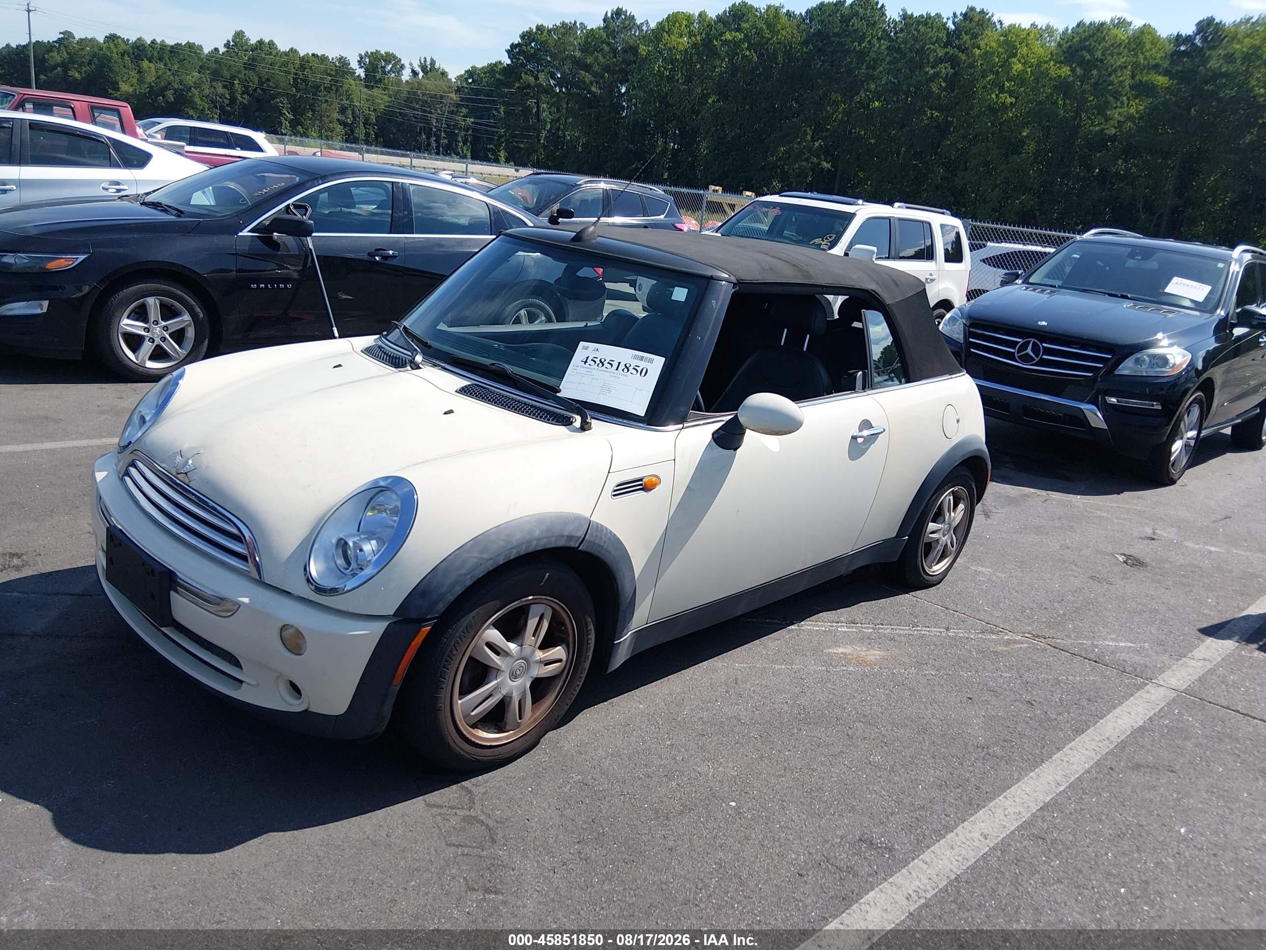 2006 Mini Cooper   Белый vin: WMWRF33556TG16041