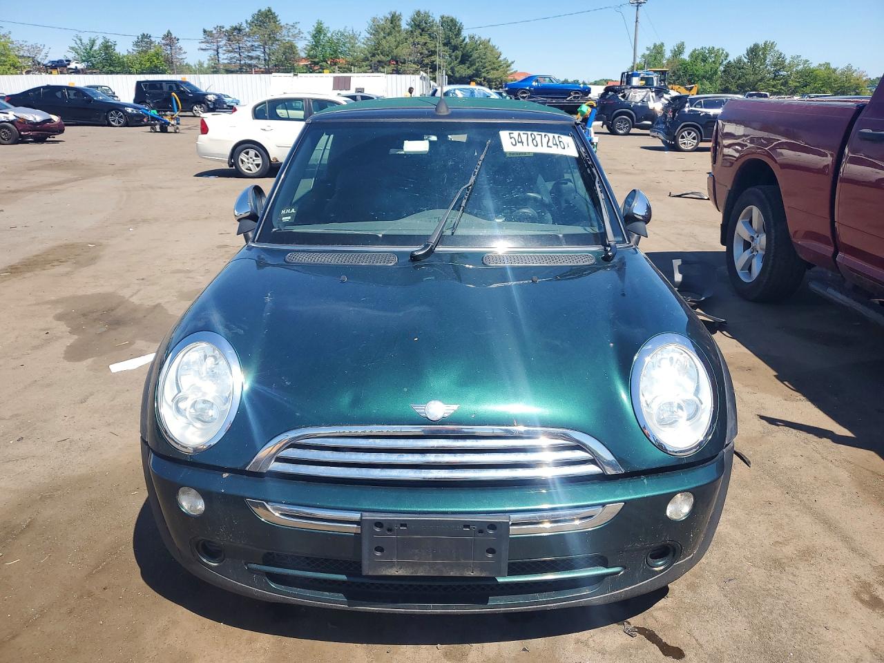 2008 Mini Cooper Green vin: WMWRF33558TG18388